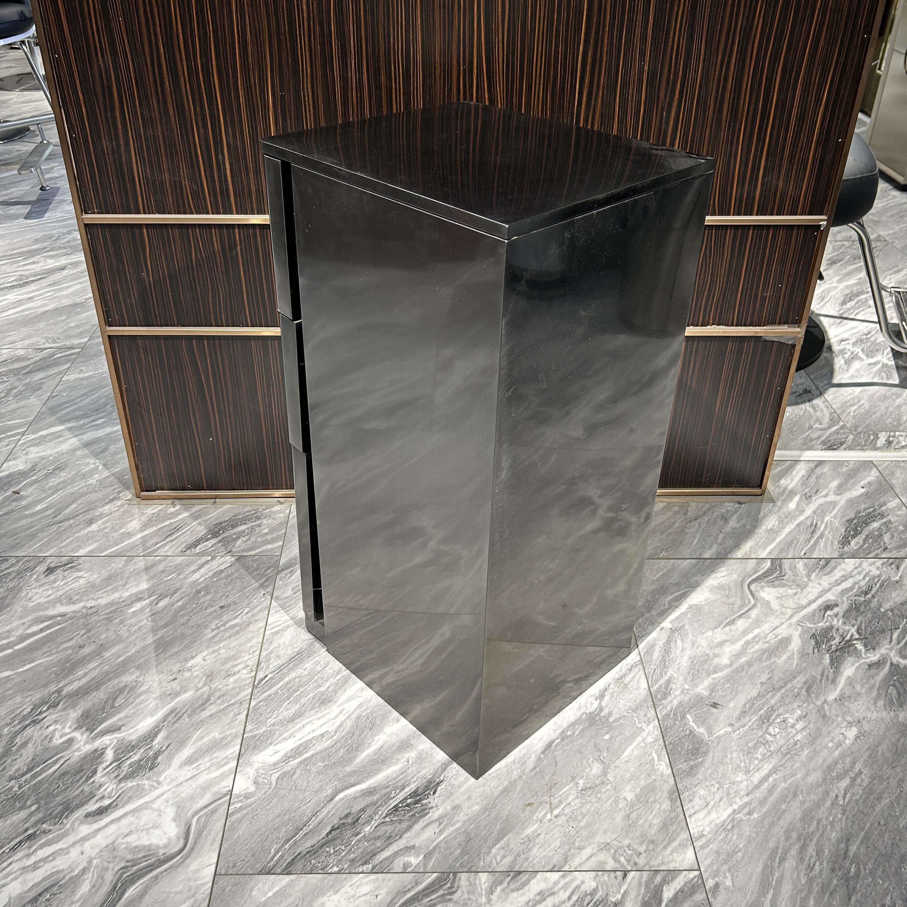 Modern Stainless Steel Barber Shop Tool Cabinet with Hairdresser Salon Trolley for Hairdressers