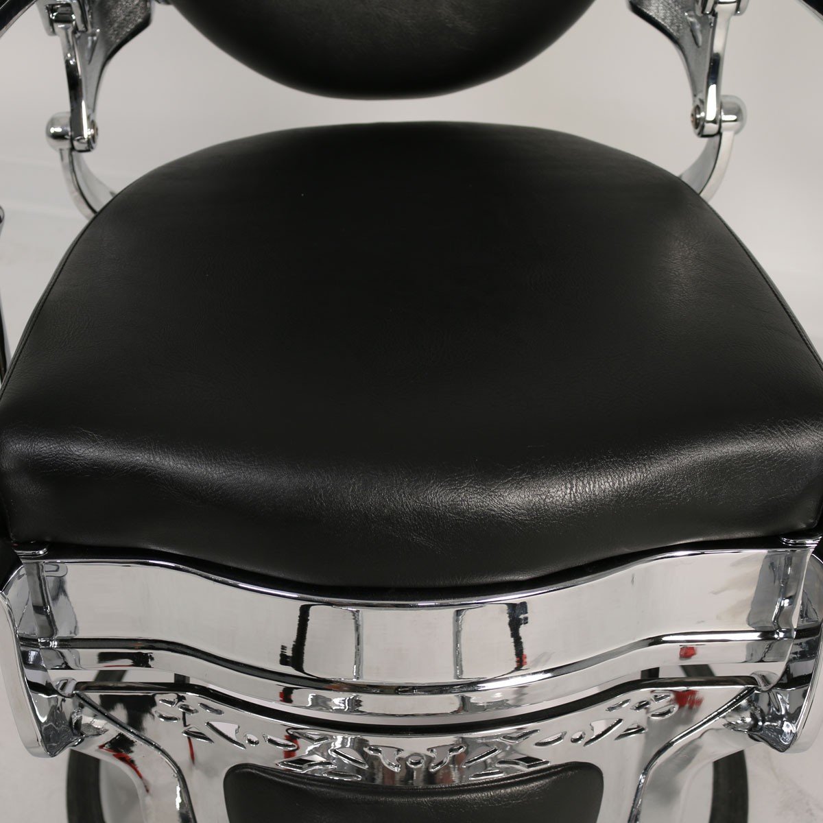Wholesale Salon Equipment Beauty Salon Barber Chair Heavy Duty Man Reclining Barbers Chairs