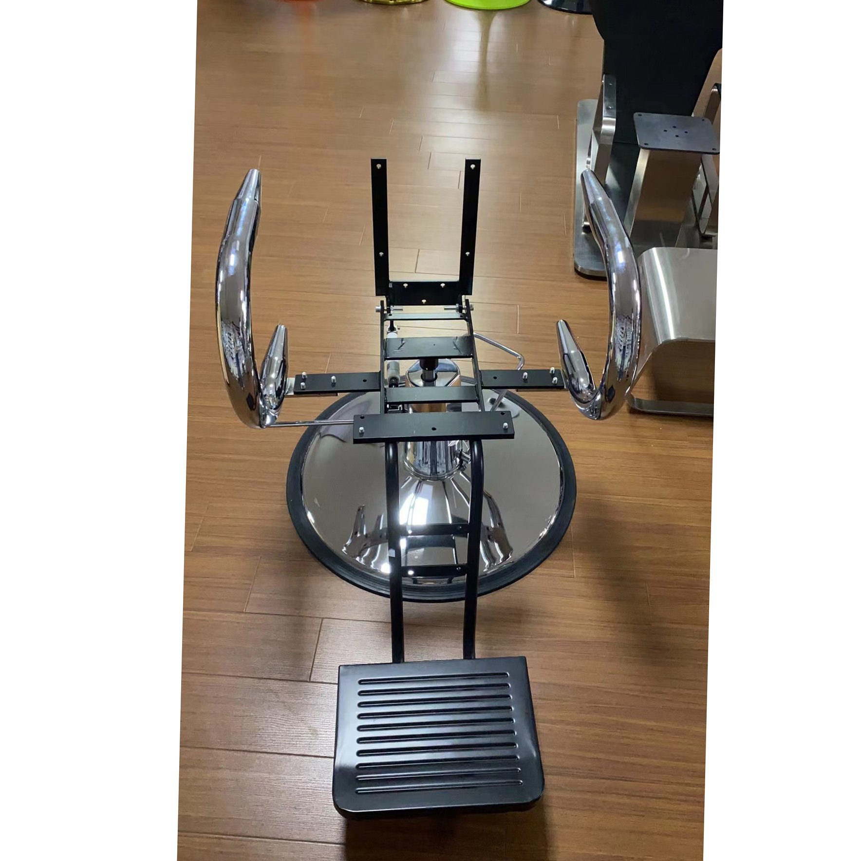 Factory Price Classical Barber Chairs Frame for Salon Station Hairdressing Styling Barber Metal Chair Frame