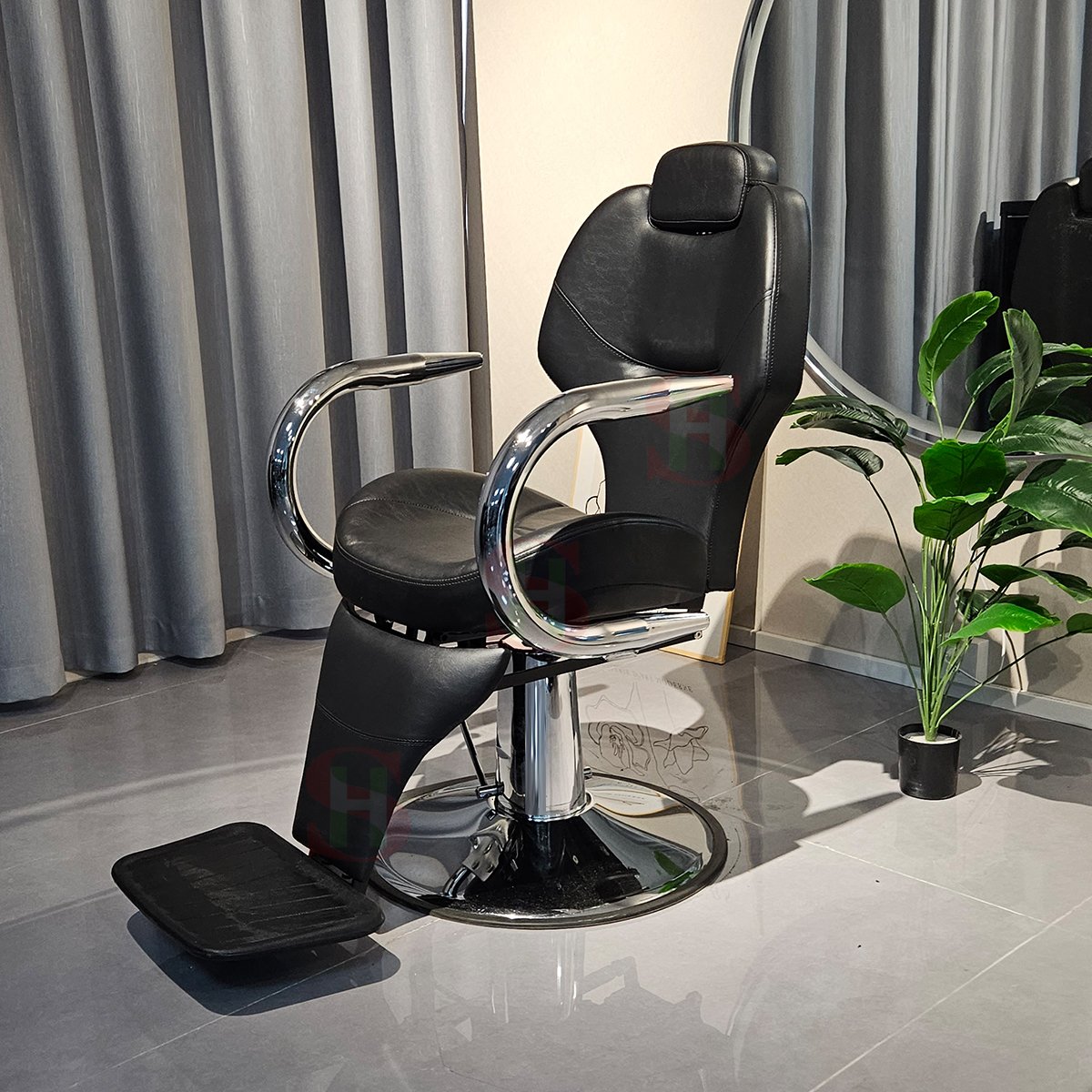 Factory Price Classical Barber Chairs Frame for Salon Station Hairdressing Styling Barber Metal Chair Frame
