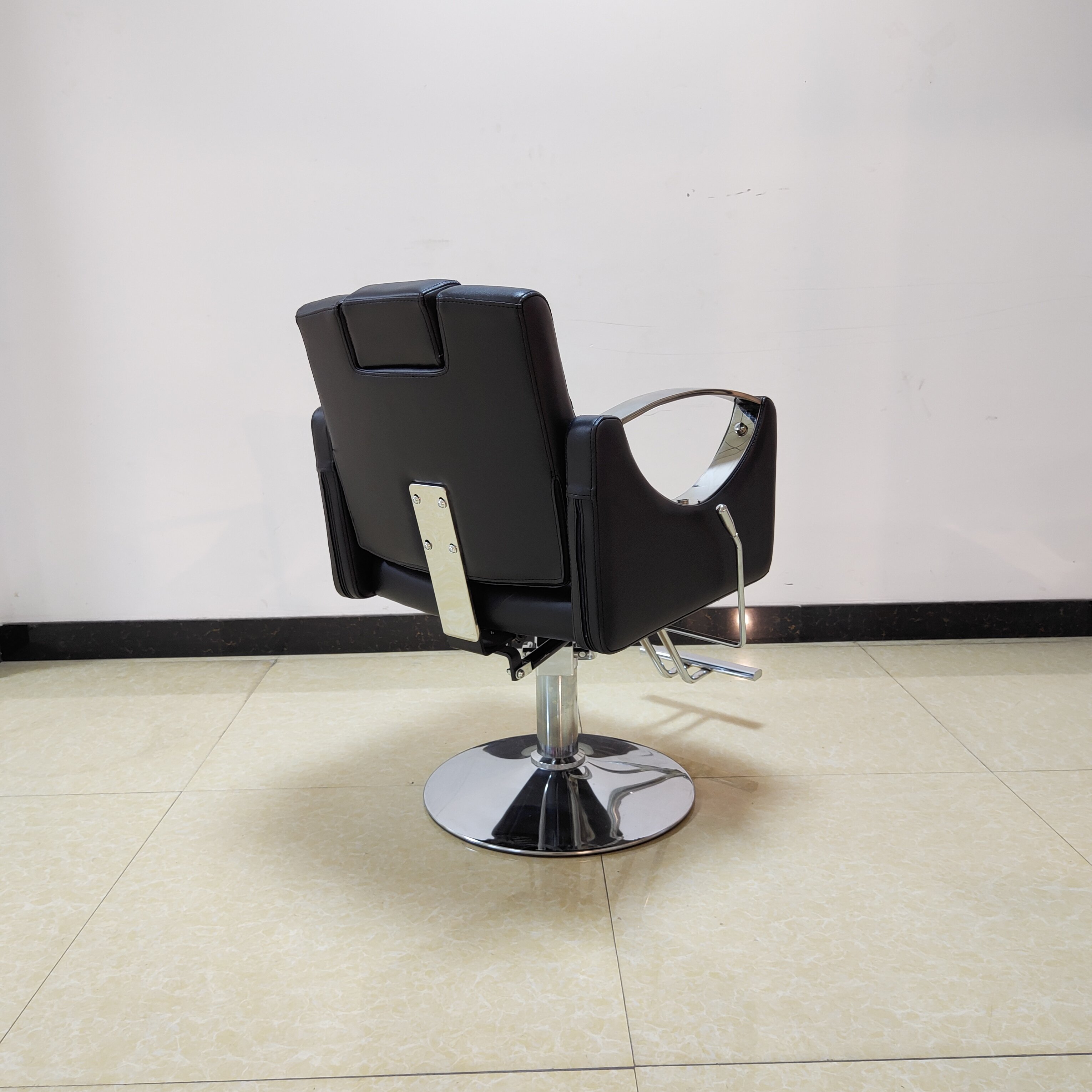 New Fashionable Metal Salon Chair Hair Salon Furniture Barber Chair Dedicated Foldable And Adjustable Hair Salon Chair