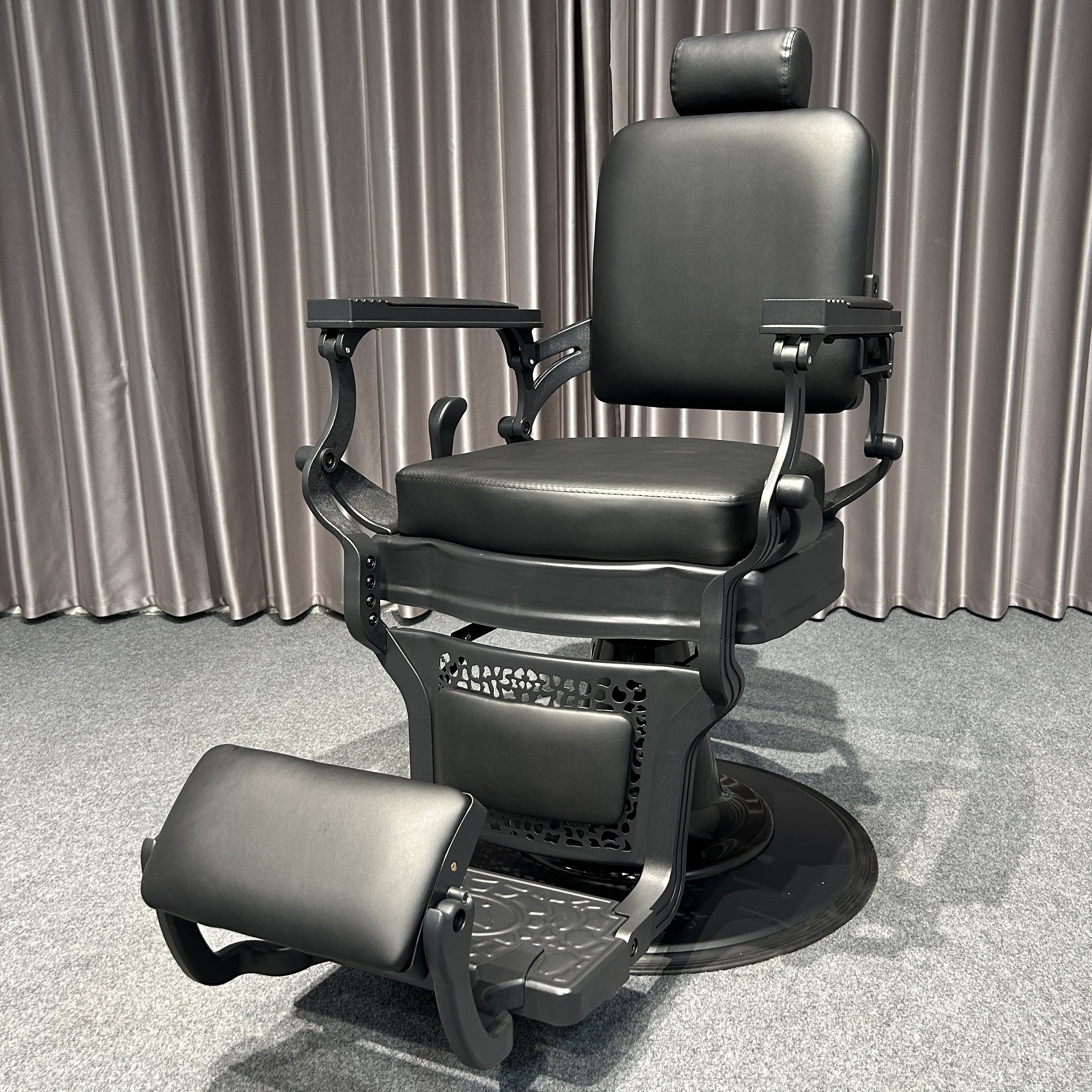 European-style vintage men's barber chair Upscale modern barber chair barbershop or salon