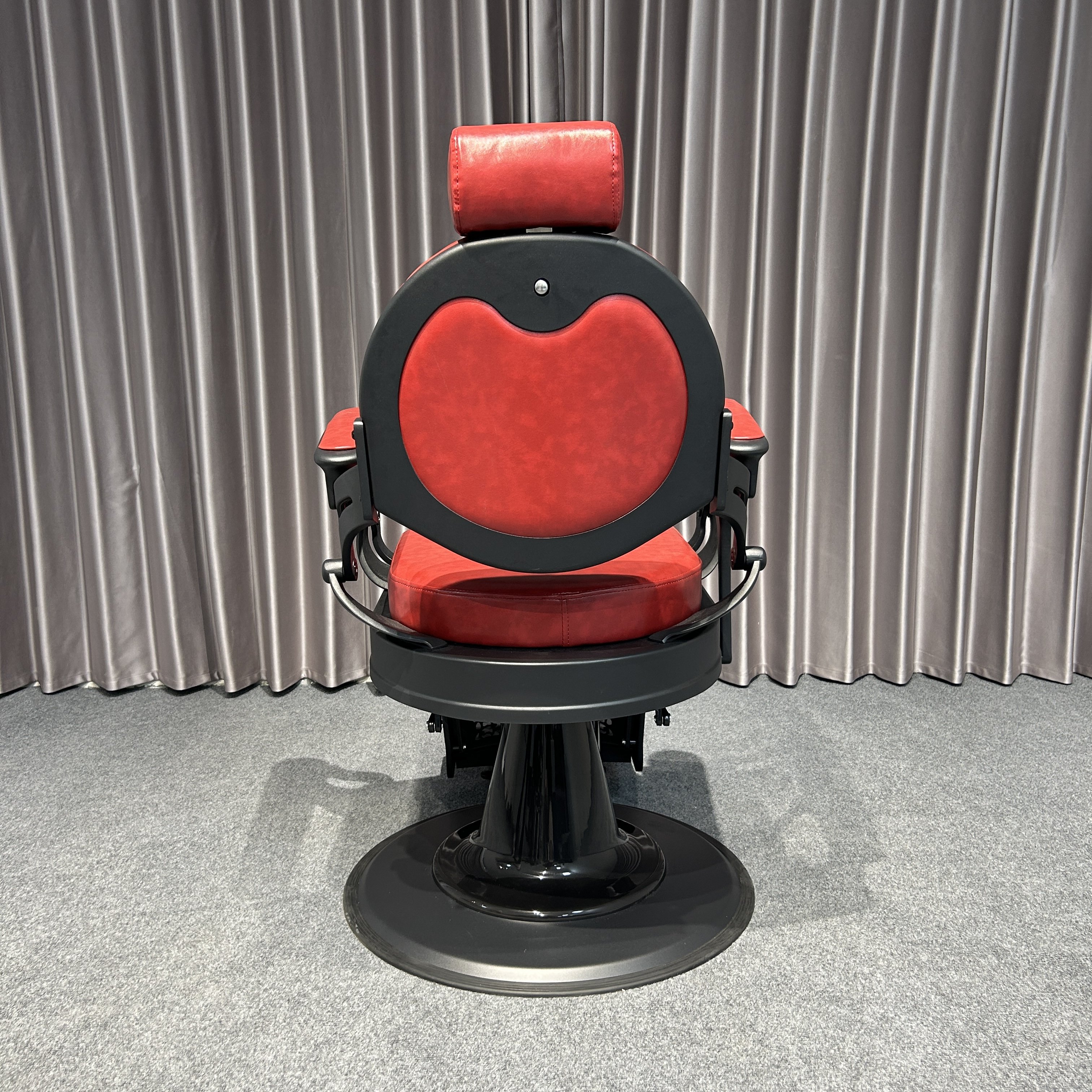 Wholesale Luxury Vintage Red Barber Chair Leather Recliner for Beauty Salon Dining Barber Shop Furniture