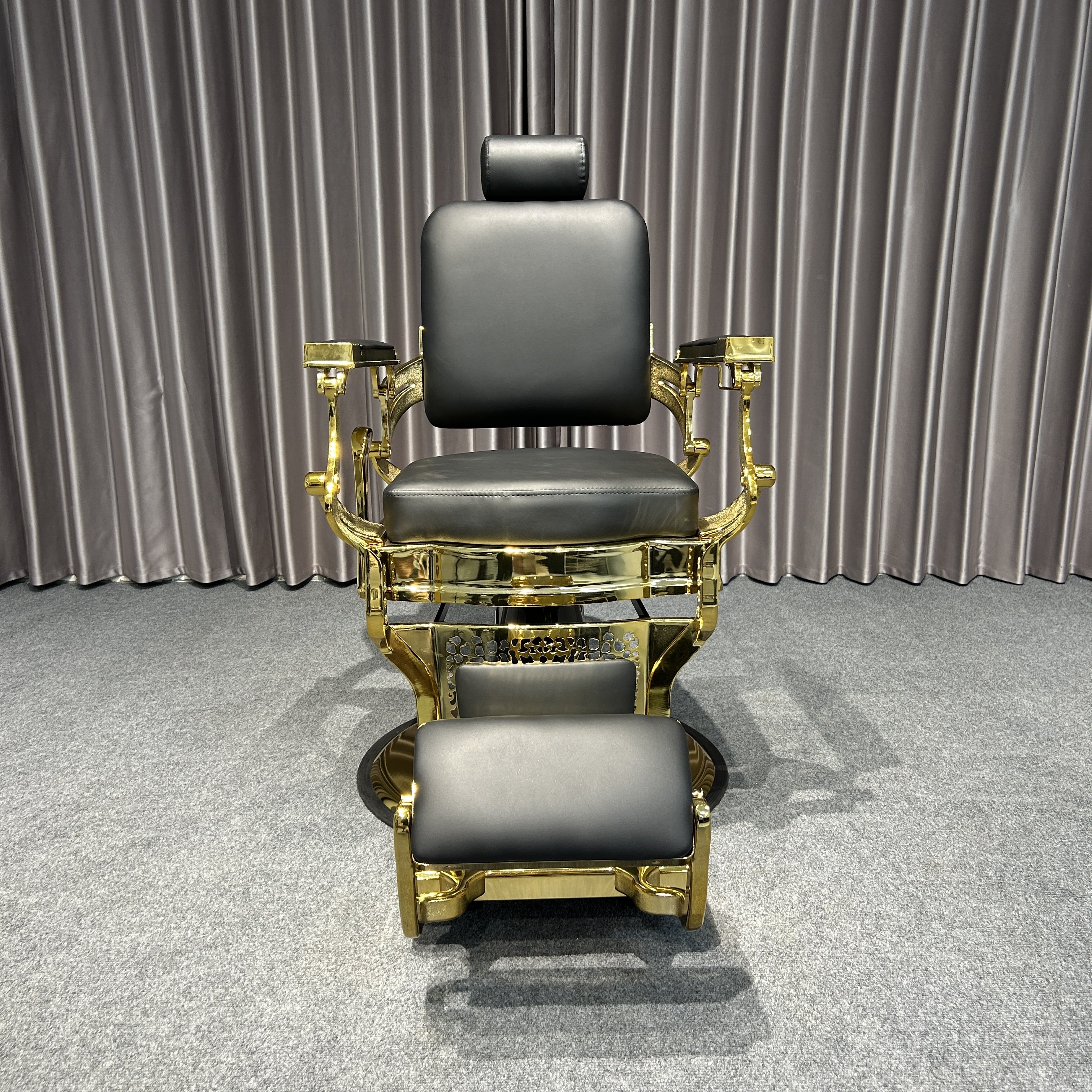 Classic Vintage Gold Men's Hair Chair Luxury Antique Metal Salon Furniture with Massage Feature Wholesale for Beauty Salons