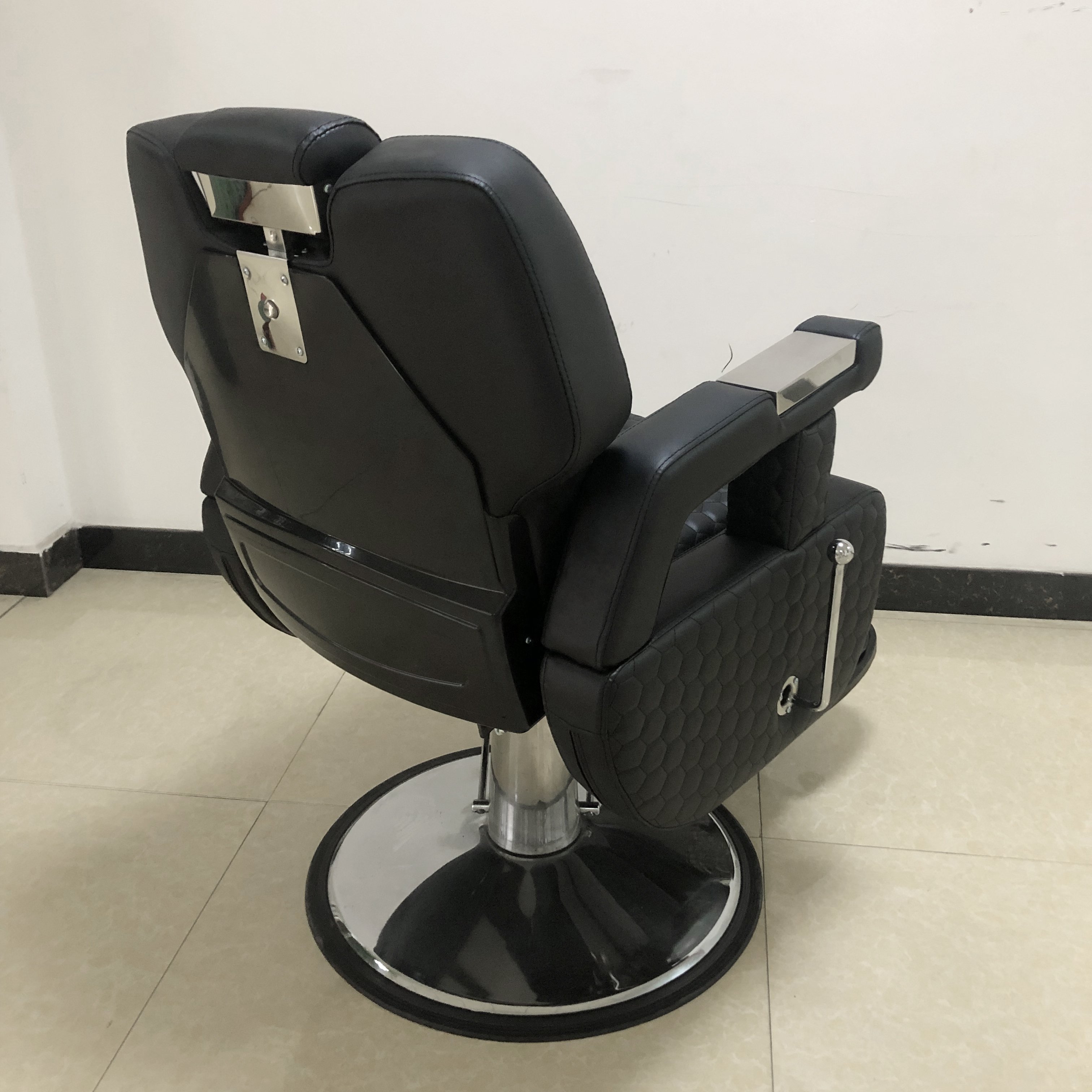 Professional Barber Chairs Luxury Wholesale High Quality Barber Chair For Men Hot Selling Barber Chairs