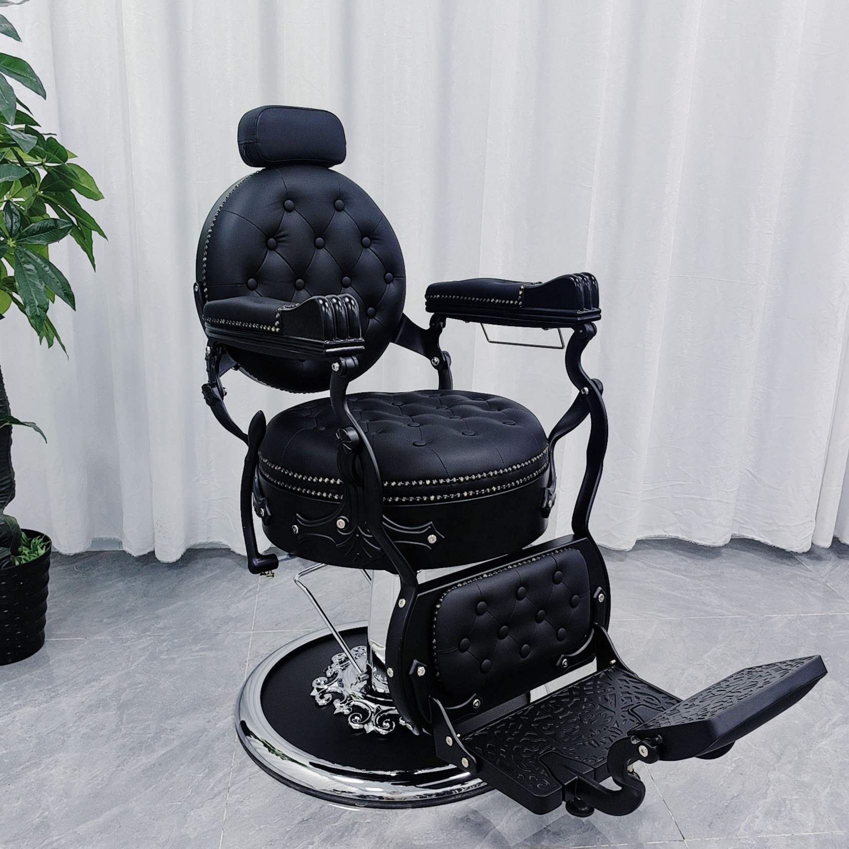 Top grade Retro Men All Black Barber Chair classics Salon Hairdressing chairs Hydraulic chair Factory wholesale