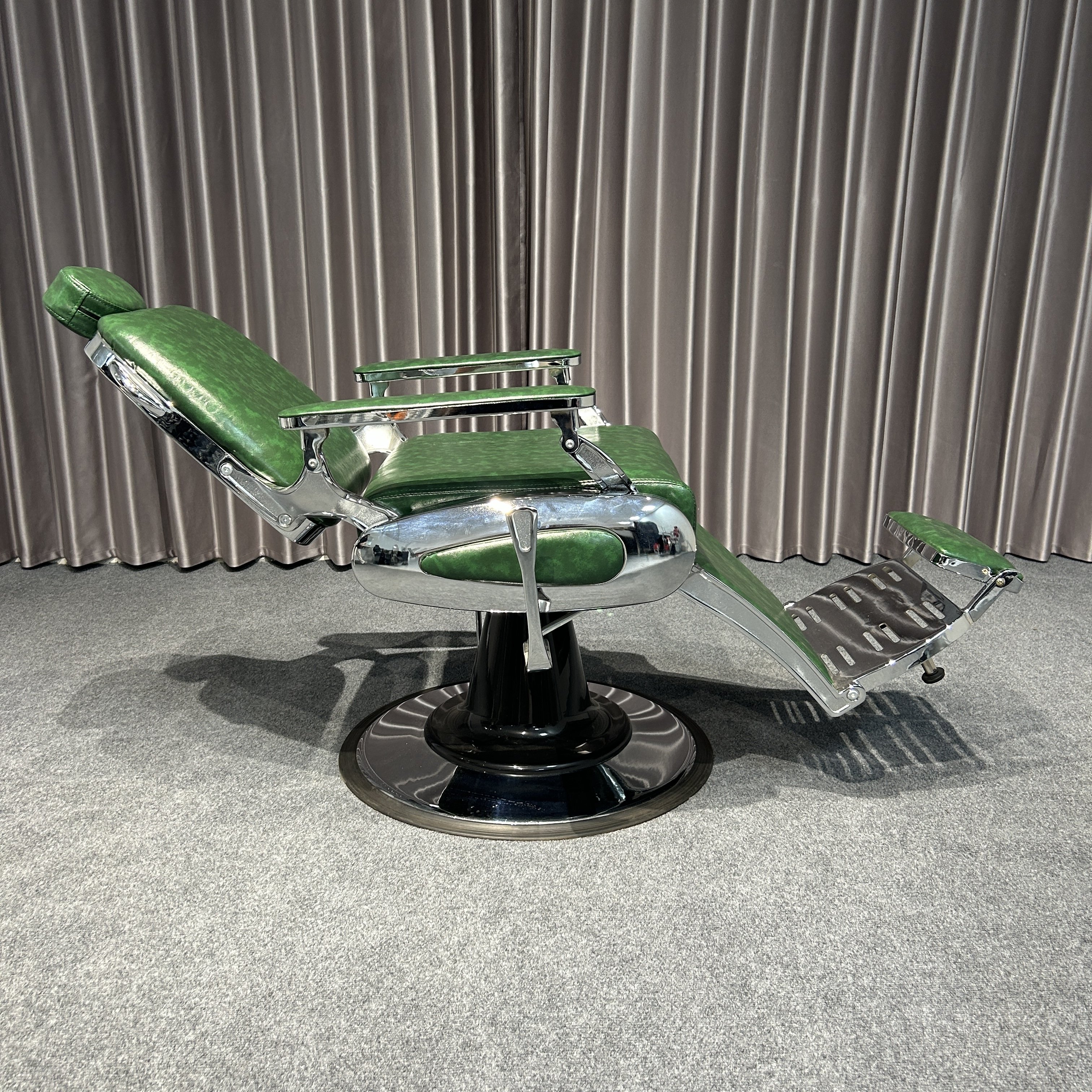 Barber Shop Furniture Barber Chair Green Adjustable Metal Salon Barber Chair