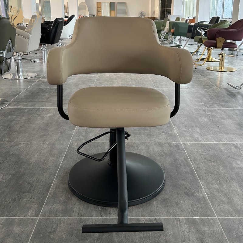 Modern Hydraulic Barber Chair for Men PU Leather Salon Hairdressing Equipment