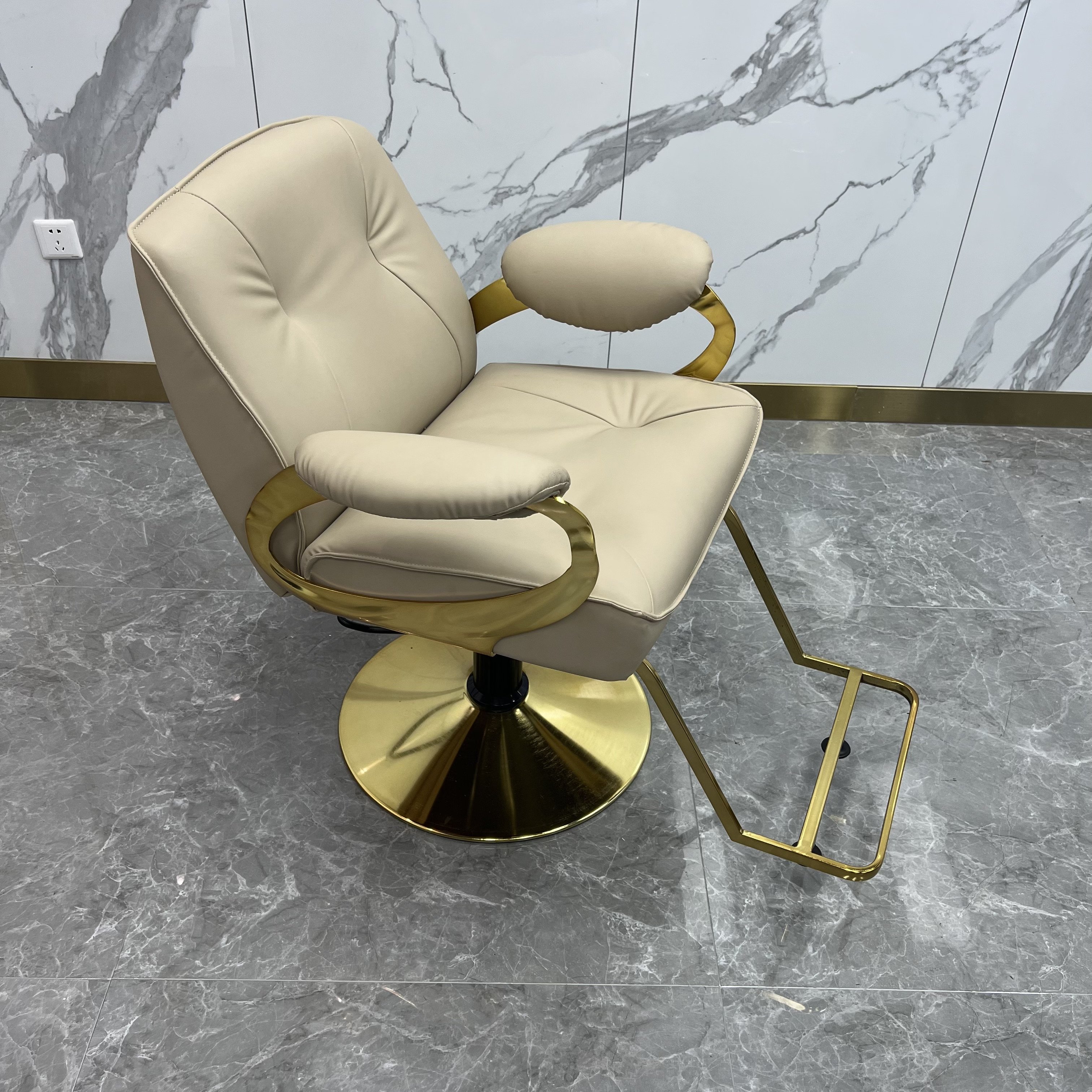 Modern Timeshigh Quality Salon Furniture Barber Shop Hairdressing Chair Barber Chair Wholesale Salon Equipment