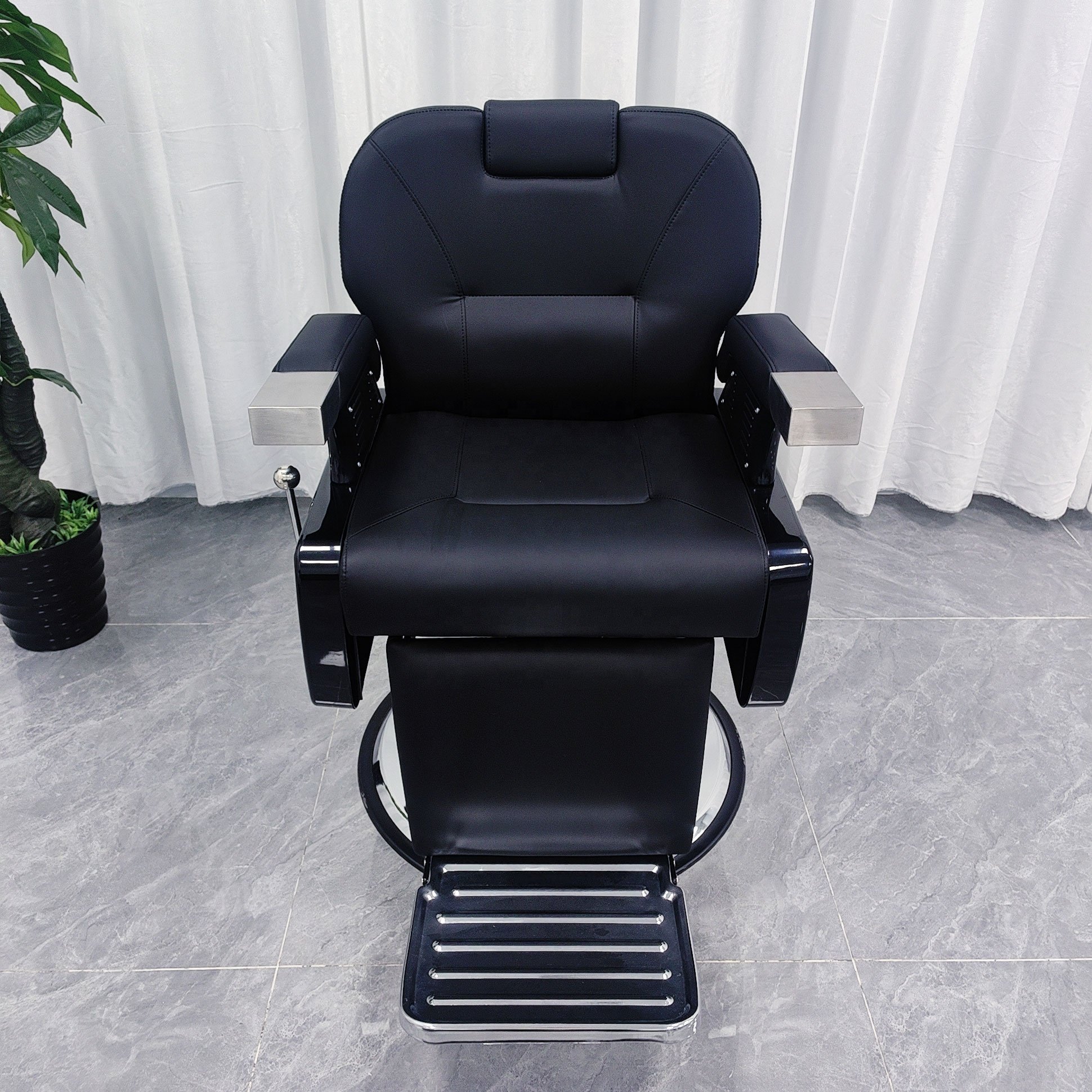 Luxury Antique Heavy Duty Swivel Salon Retro Barber Chair profissional hydraulic pump all black synthetic leather salon chair