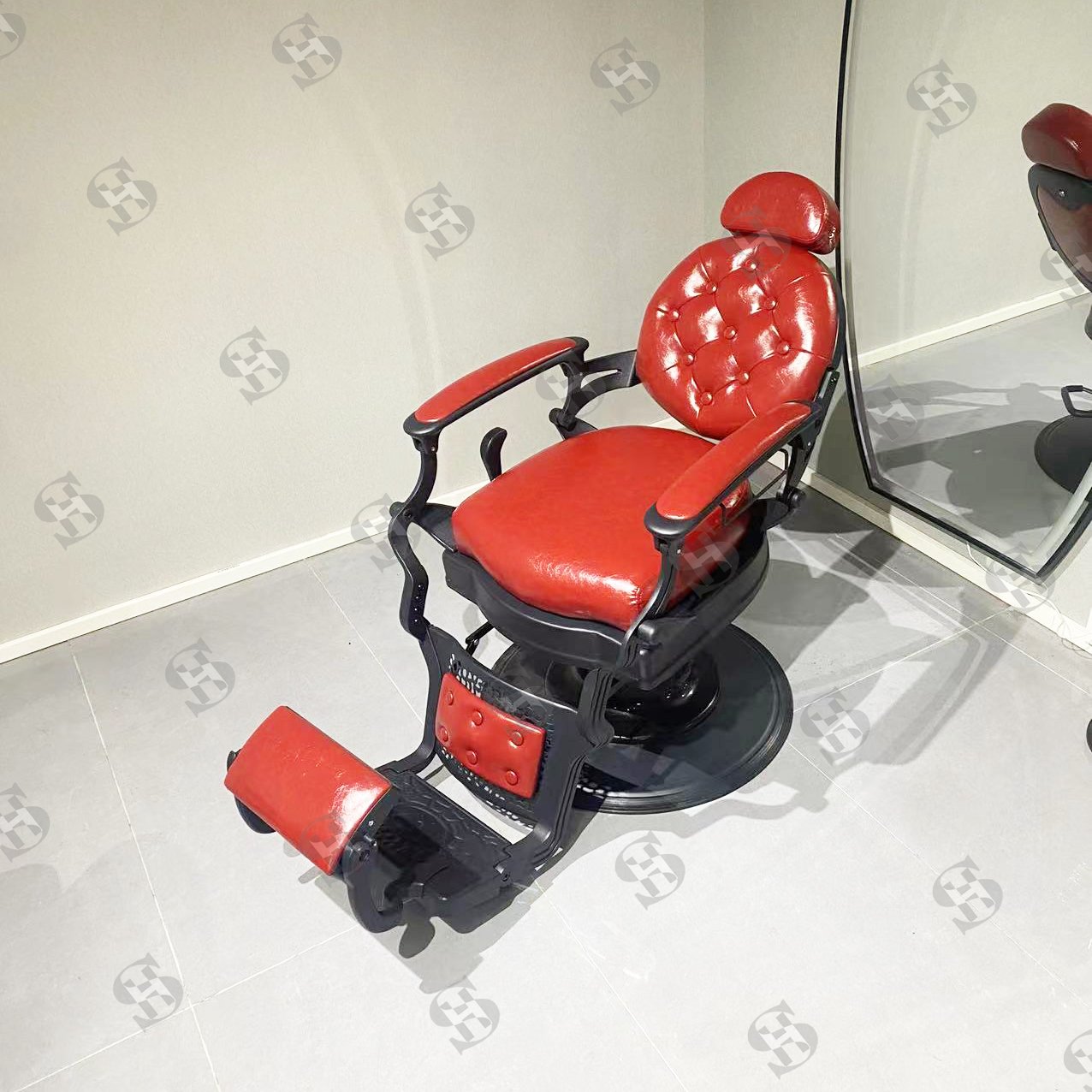 Professional Retro/Antique/ Vintage Men Reclining Salon Metal Styling Red Black Barber Shop Chair