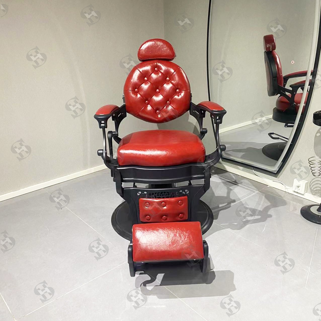 Professional Retro/Antique/ Vintage Men Reclining Salon Metal Styling Red Black Barber Shop Chair