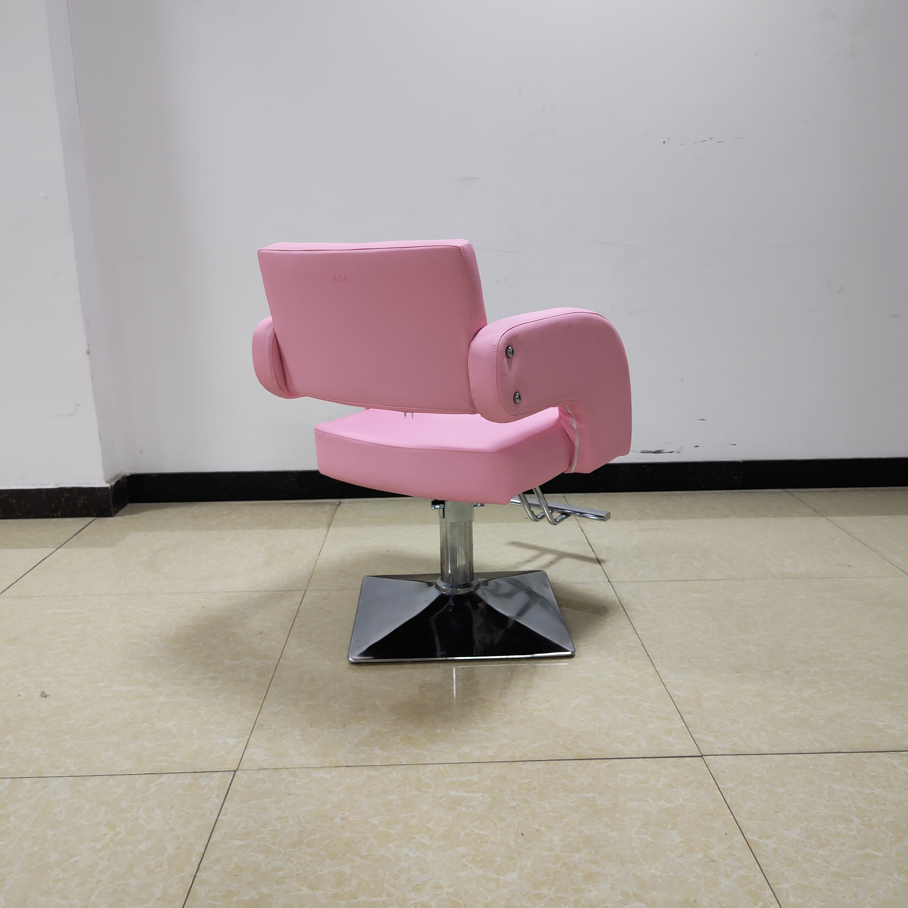 Wholesale Adjustable Swivel Modern Stainless Steel Barber Chair Hair Salon Chair Barber Chair