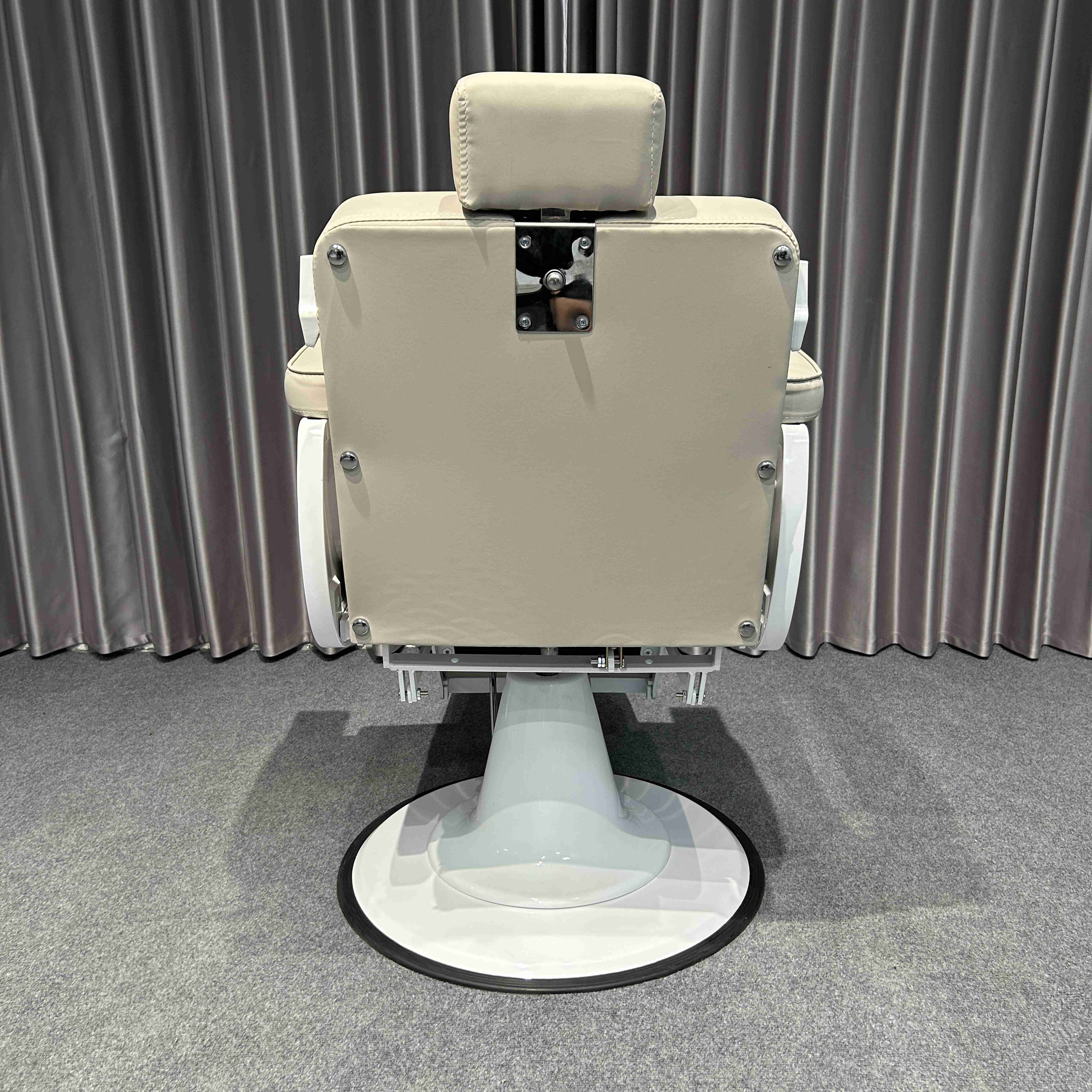 Hot Selling Salon Furniture Wholesale Metal Barber Chair Beauty Hairdressing Chair for Barbershop