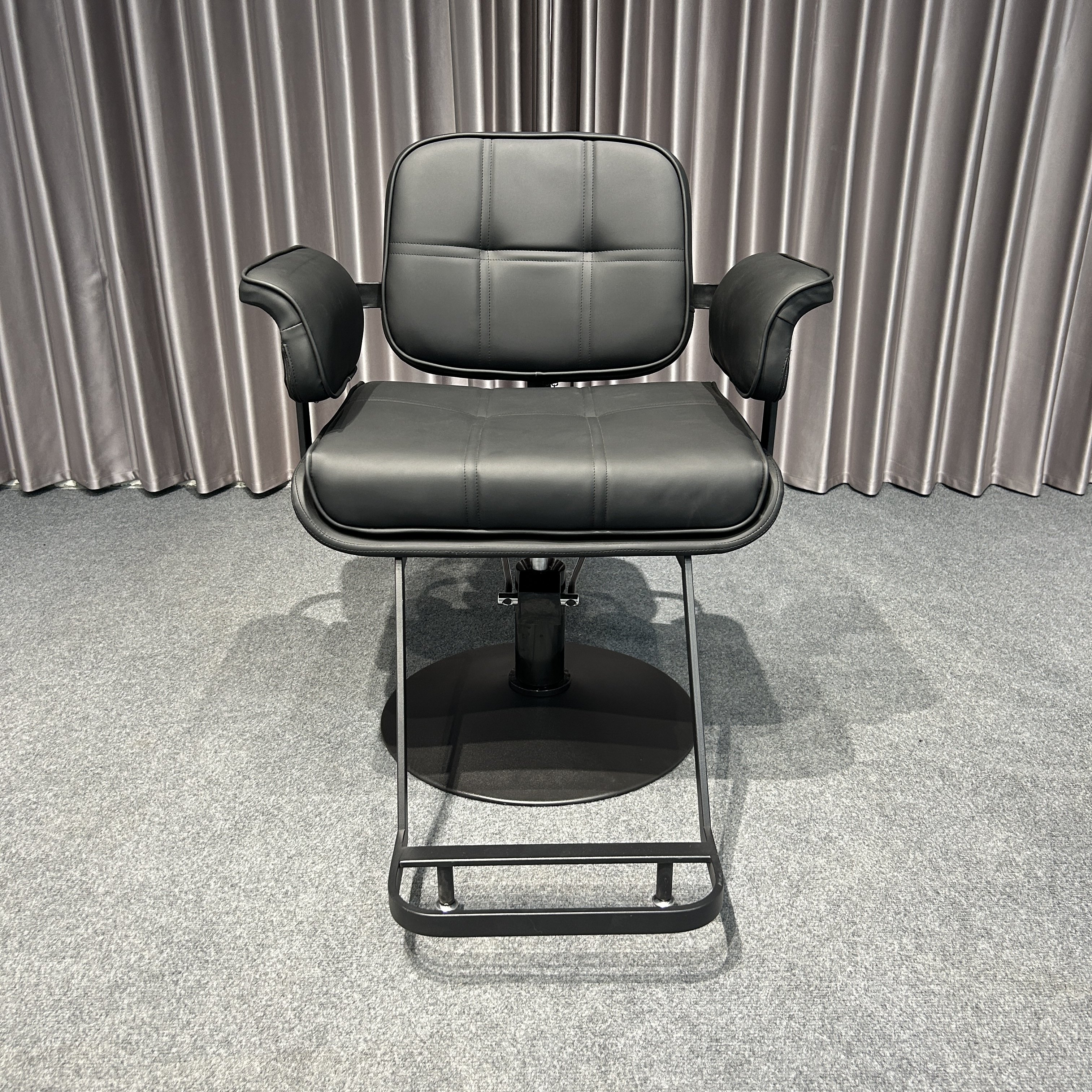Modern Simple Luxury Rotary Lift Barber Chair Vintage Style Leather Salon Furniture New Wholesale Beauty Salon Hair Salon Chair