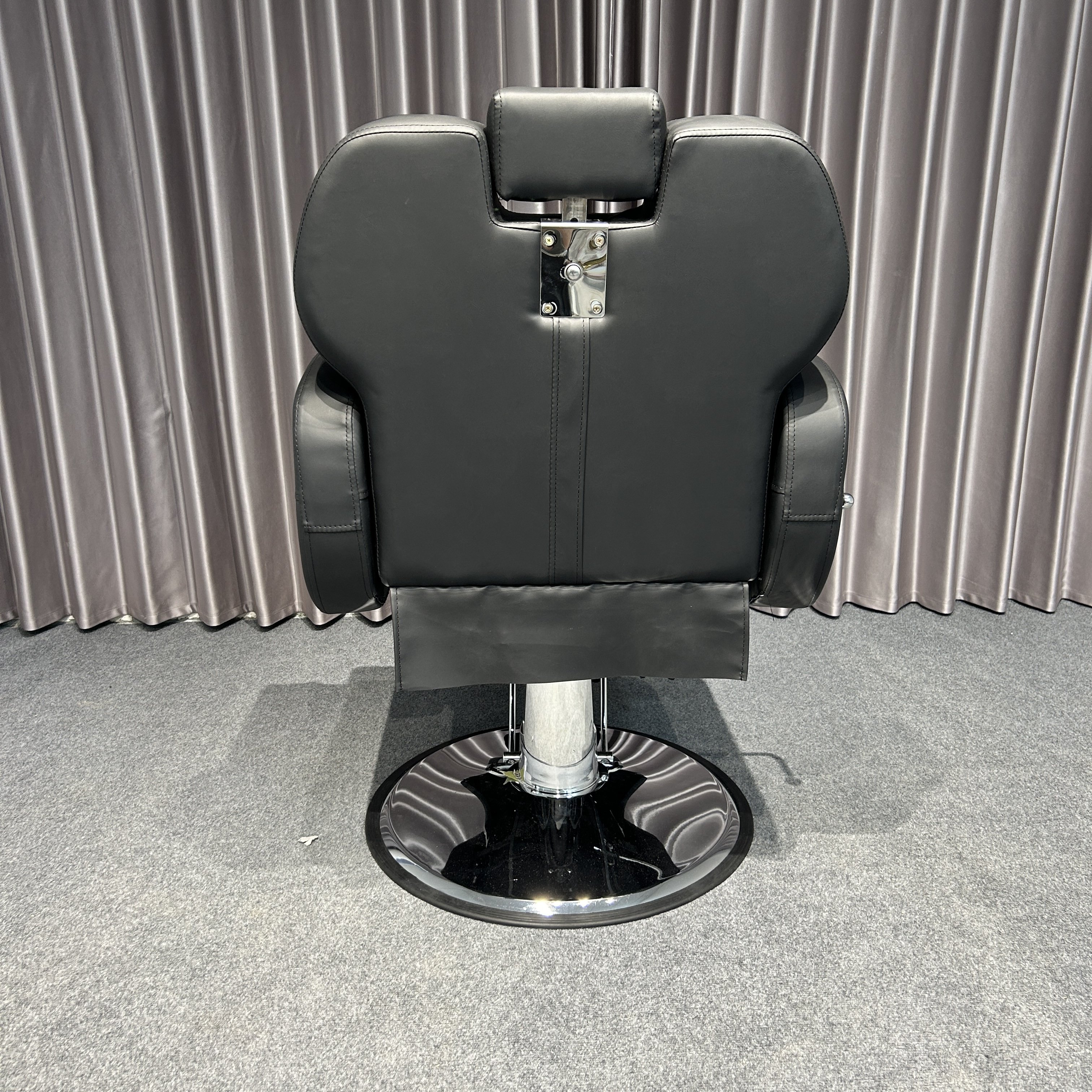 Comfortable Adjustable Height and Reclining High Quality Barber Chair for Salon Chinese Style Hairdressing Salon Furniture