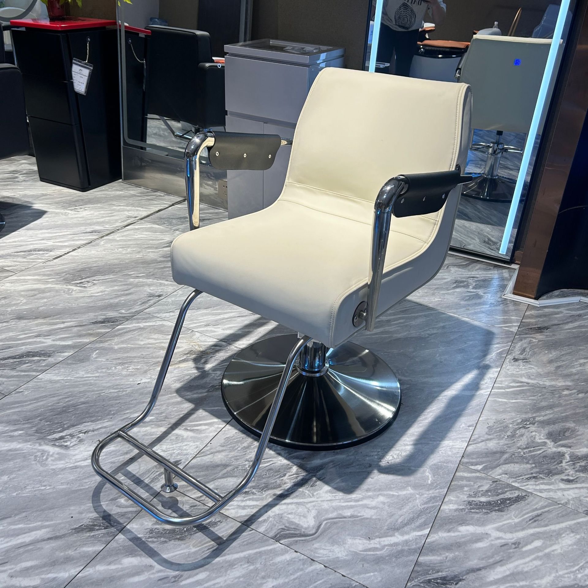Successor shaving chairs barber salons vintage barber chair for men reclining salon chair makeup furniture for beauty salon