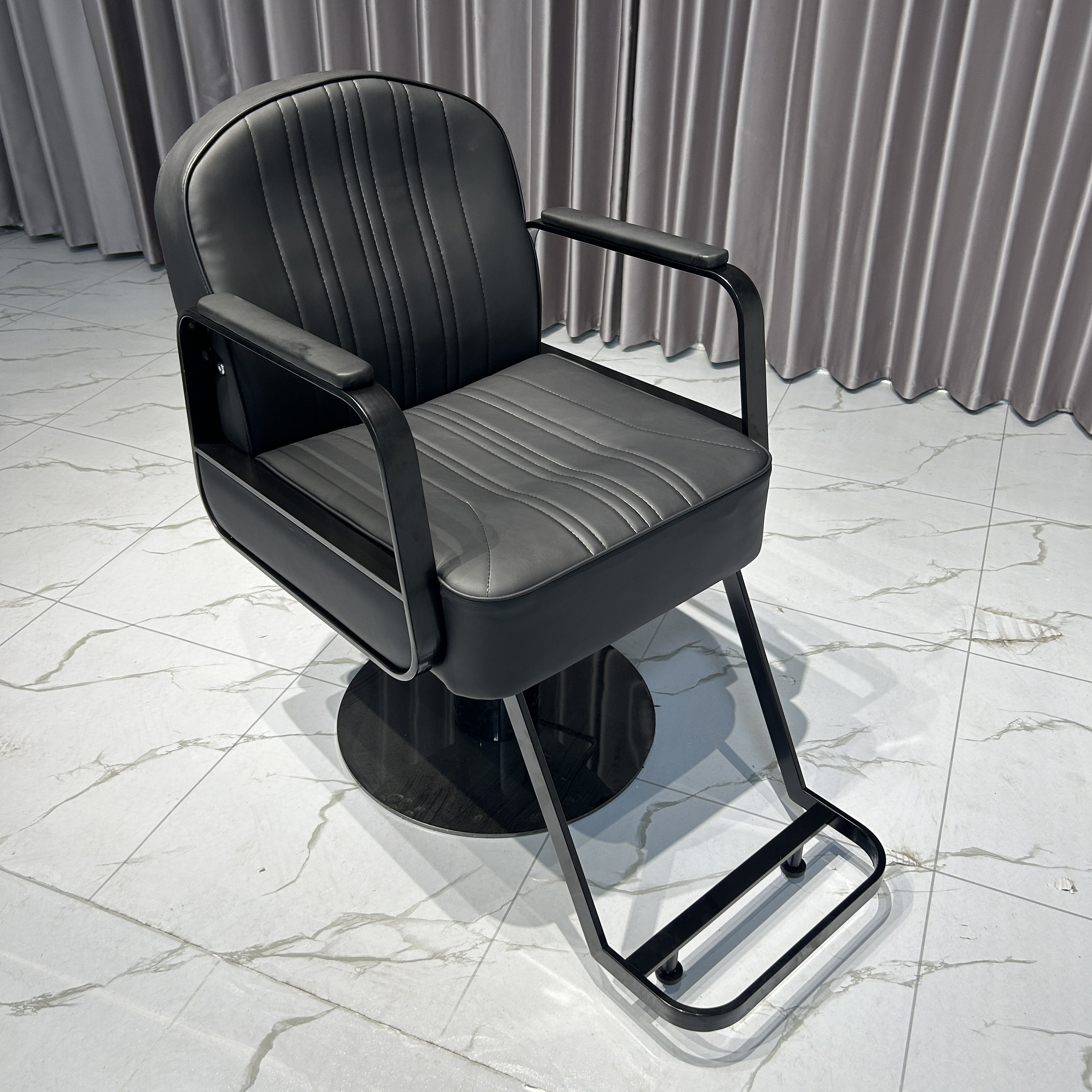 High Quality Metal Lifting Leather Hairdressing Beauty Salon Furniture Styling Barber Chair