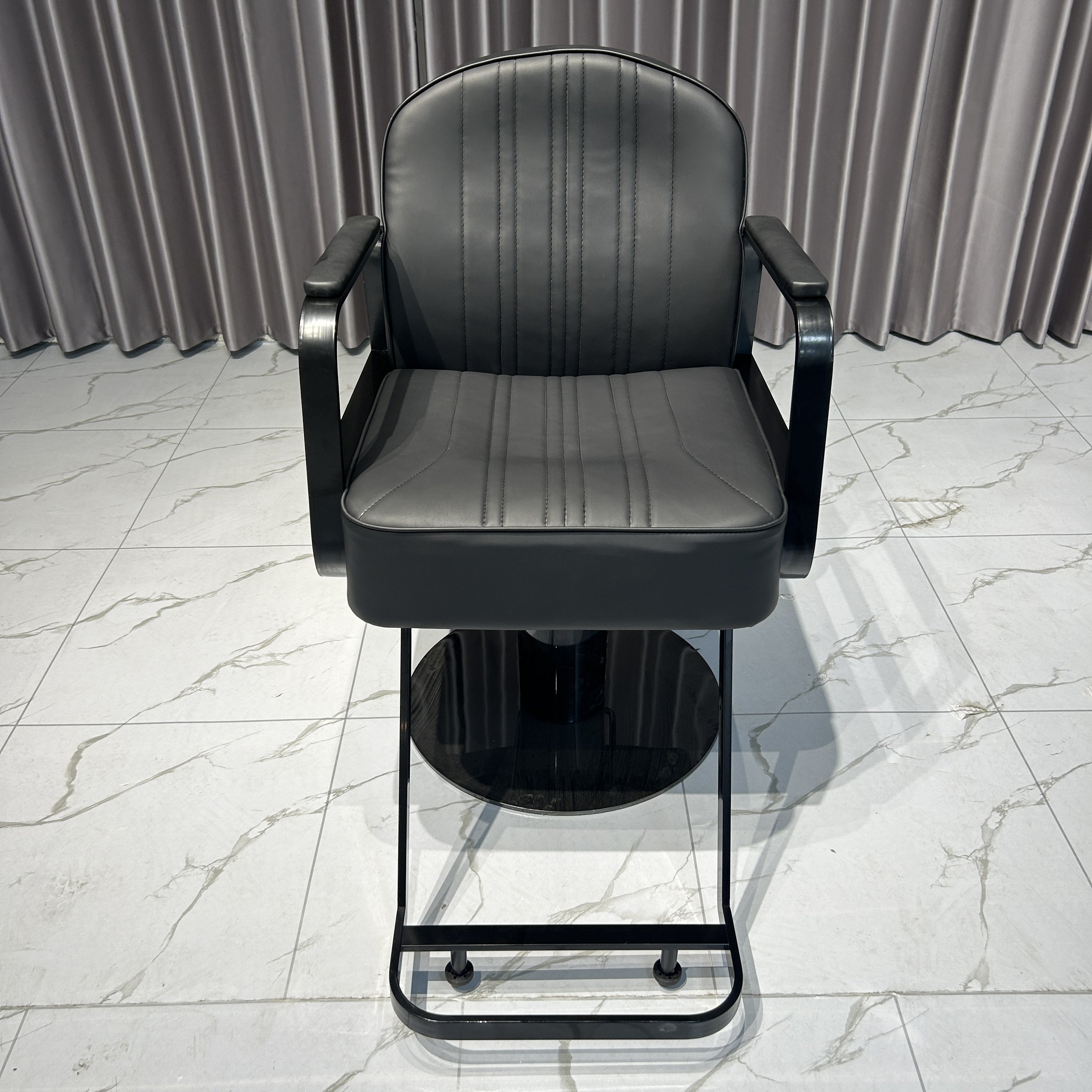 High Quality Metal Lifting Leather Hairdressing Beauty Salon Furniture Styling Barber Chair