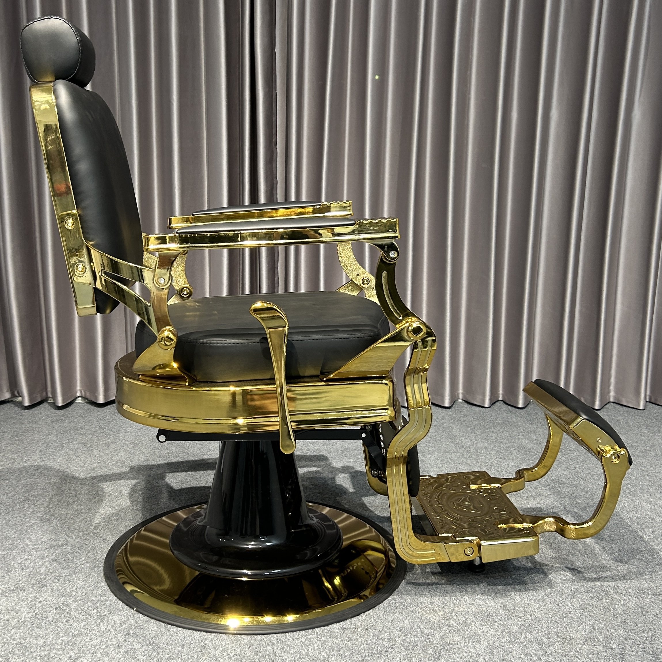 Heavy-duty black and gold barber chairs with hydraulic systems modern styling chair salons using faux leather materials