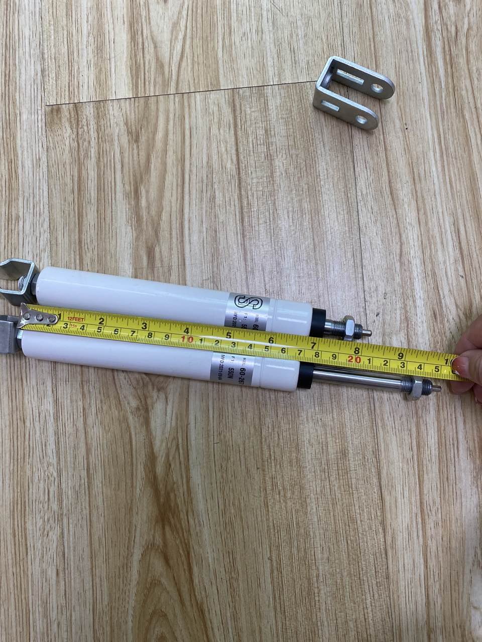 Gas Spring for Salon Furniture 200n/140n/100n /85nCylinder Salon Chair Accessories Heavu Duty Gas Struts For Barber Chair