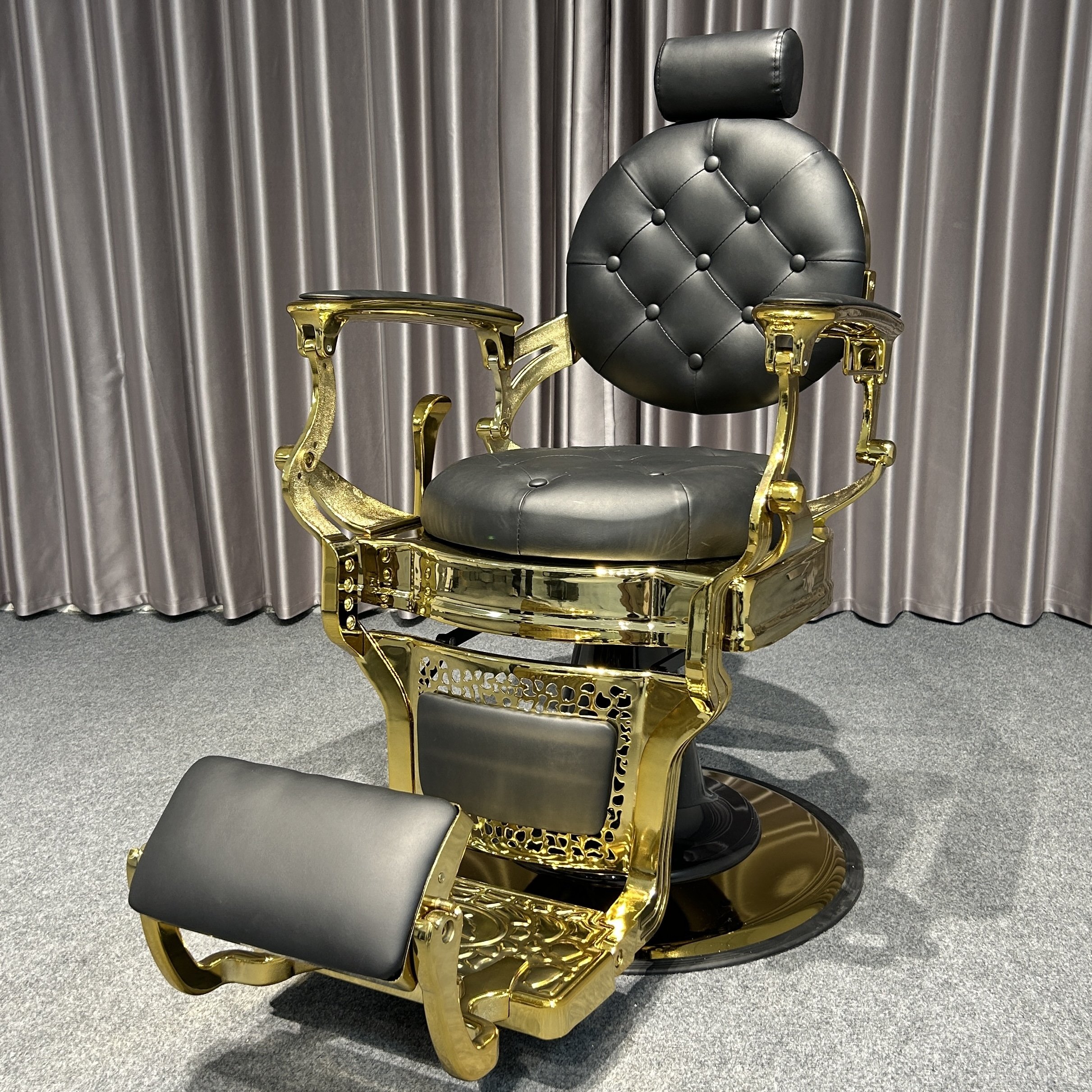 Modern recliner hydraulic men's barber chair furniture in black leather beauty salons and barbershops