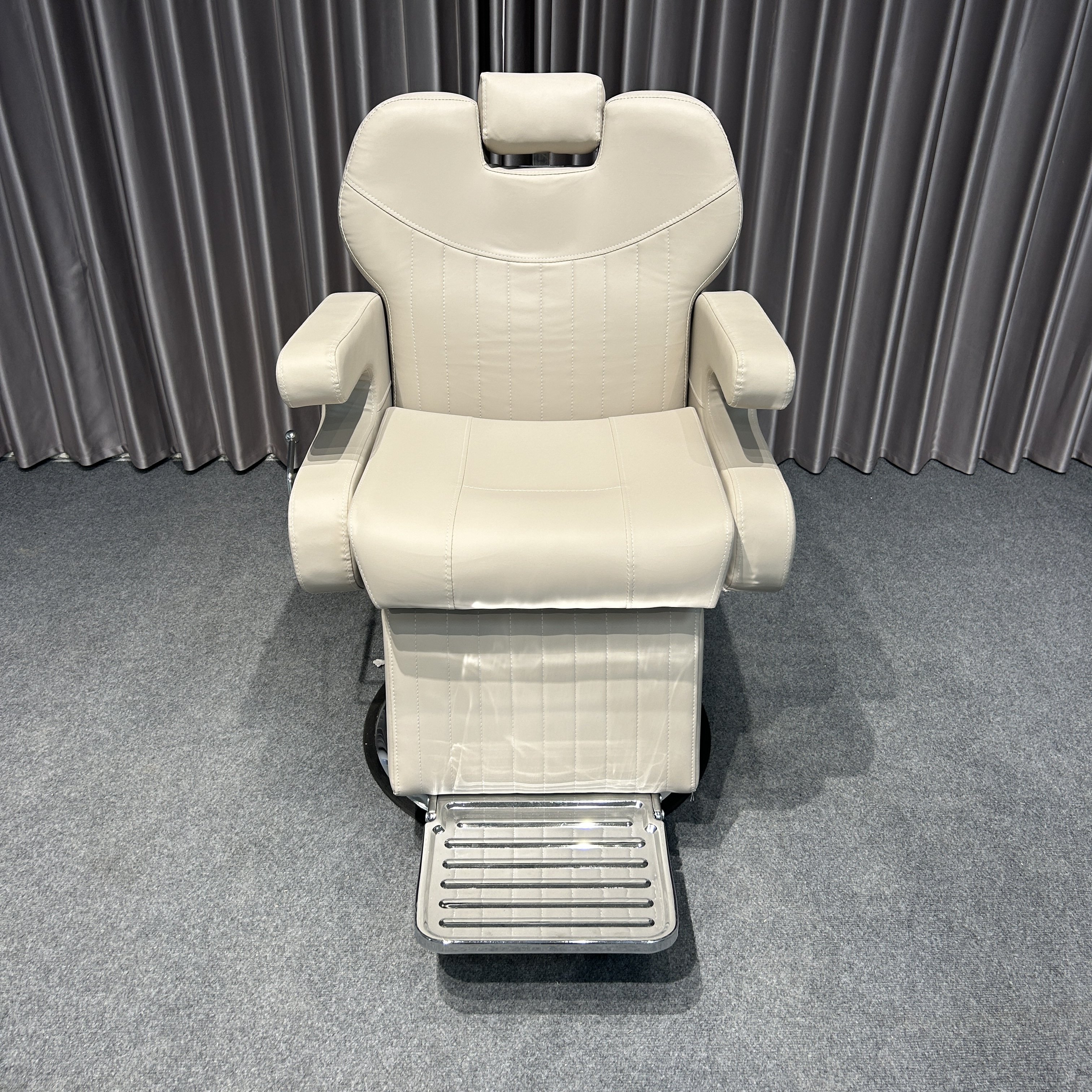 high-end Reclining Hydraulic Pump Barber Chair Modern Hairdresser Lift Chair Styling Chair