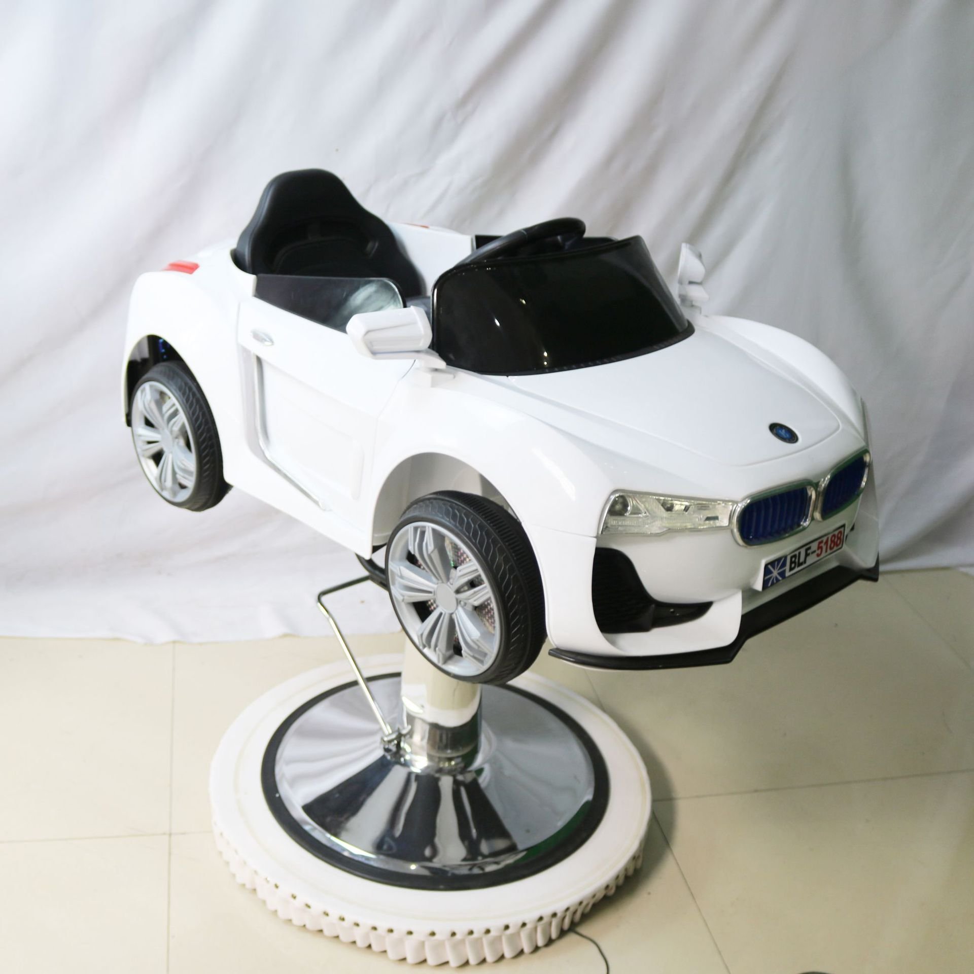 Hot Selling Kids Barber Chair Cartoon Car Barbershop Equipment Kids Salon Chair