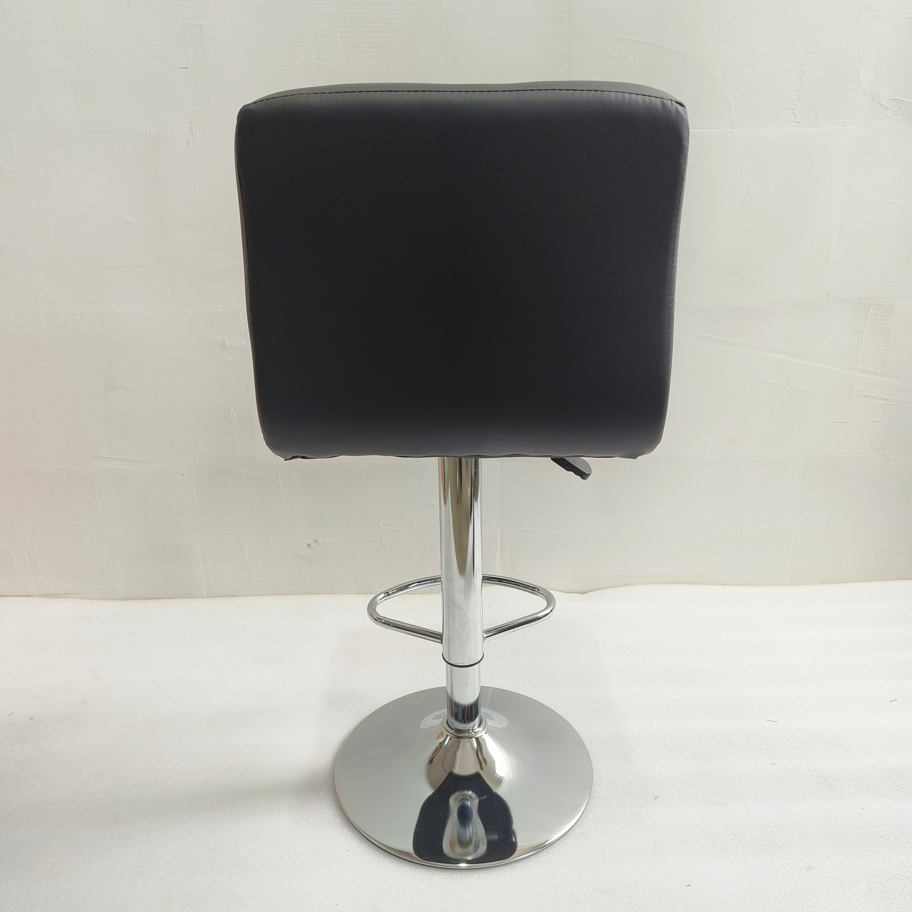 A102 Customized Color Bar Stools Metal Base Height Adjustable Swivel Leather Bar Chairs for Kitchen