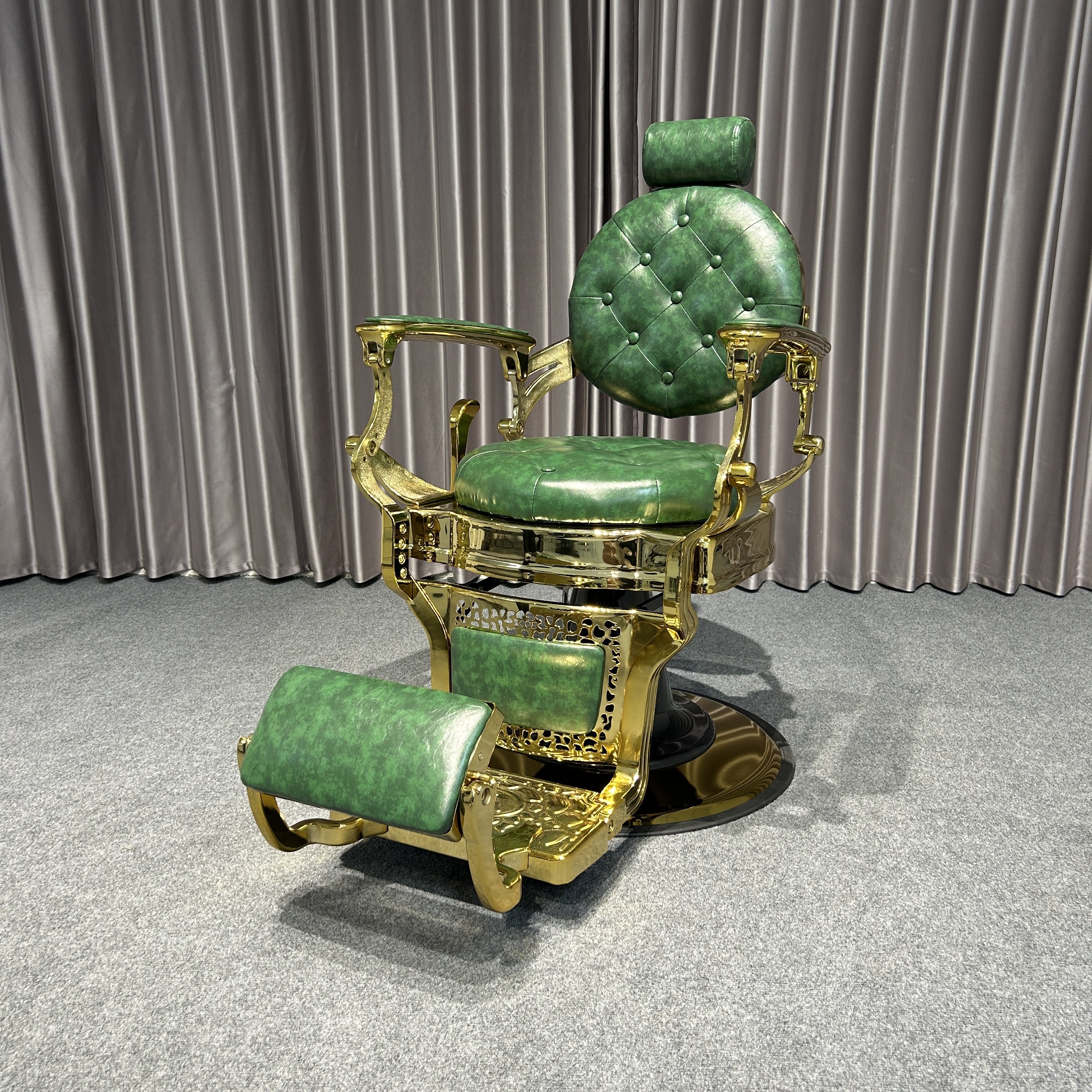 Vintage Classic Hydraulic Steel Hairdressing Chair King Styling Salon Furniture with Massage Feature Beauty Salons Barber Shops
