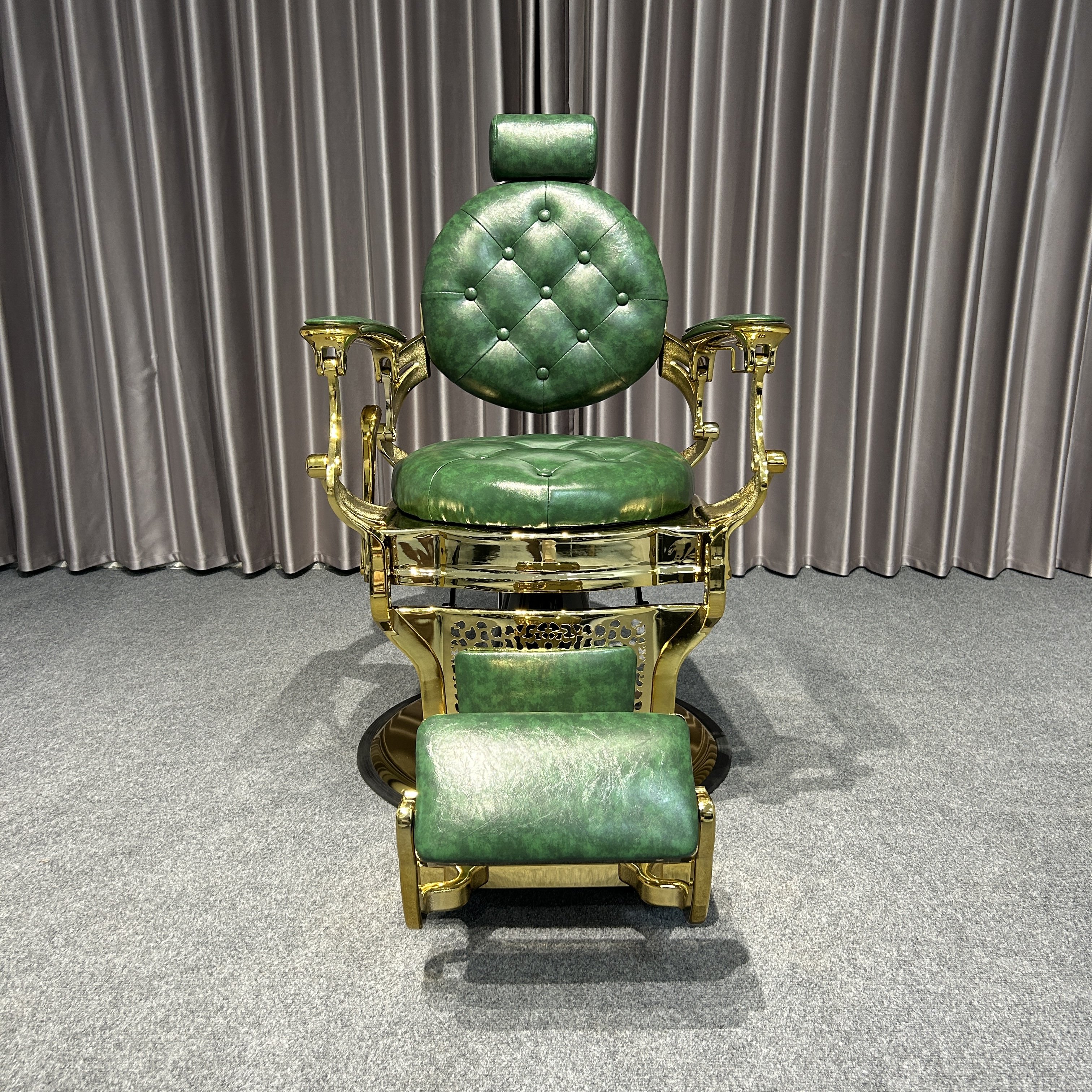 Vintage Classic Hydraulic Steel Hairdressing Chair King Styling Salon Furniture with Massage Feature Beauty Salons Barber Shops