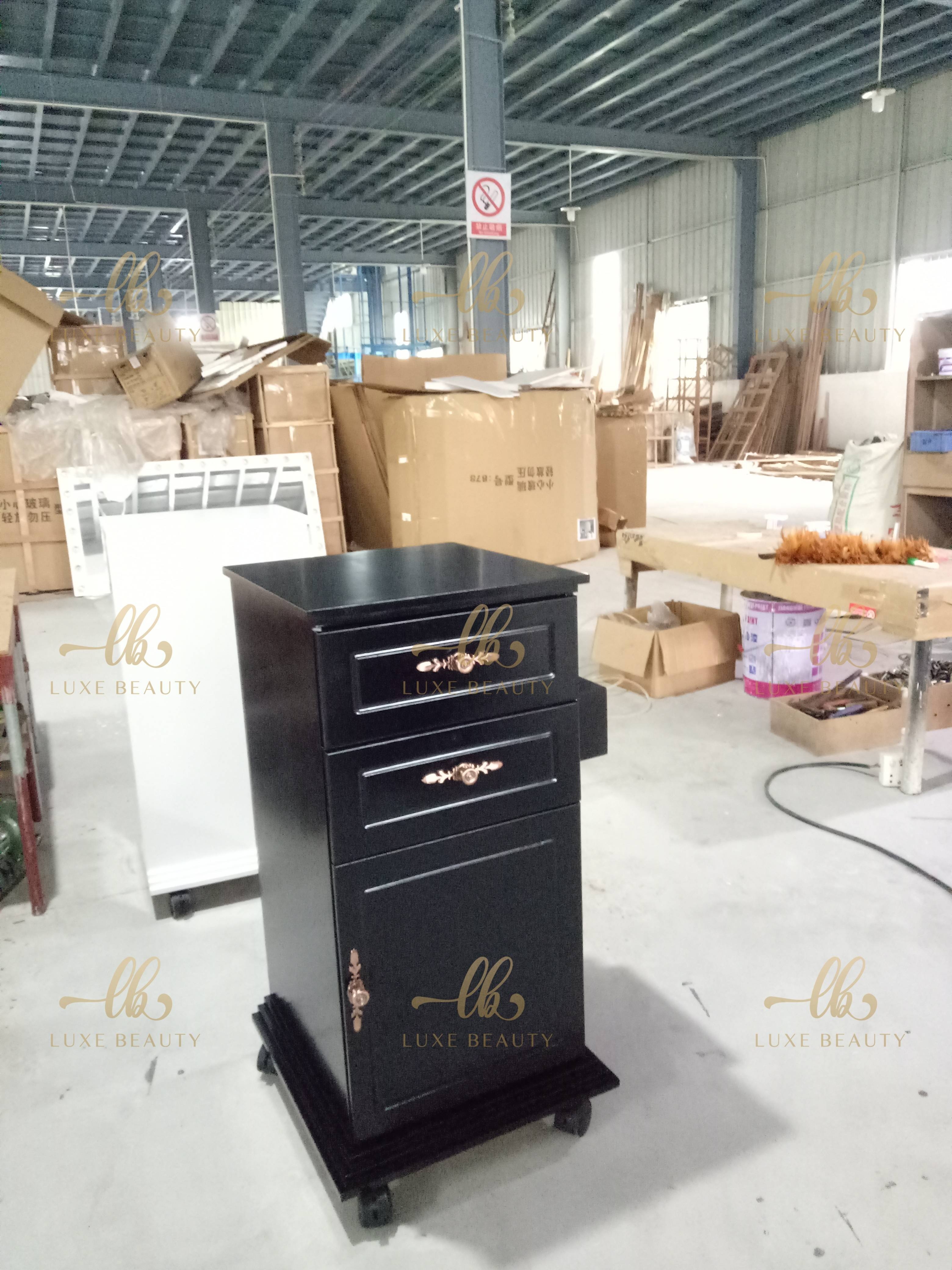 Customized luxury beauty stool equipment new black spa barber cabinet hair salon trolley cart 3 Drawers Rolling trolleys cart