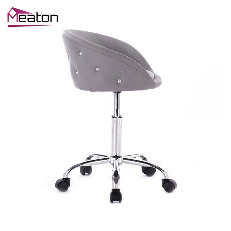 2018 Gold salon styling chairs hairdressing chairs use barber chairs for sale