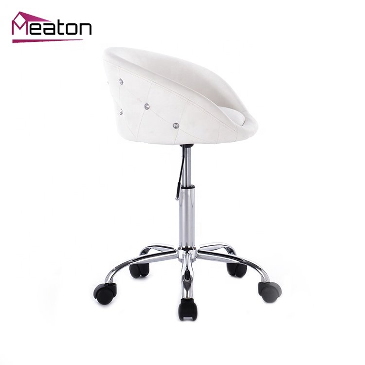 2018 Gold salon styling chairs hairdressing chairs use barber chairs for sale