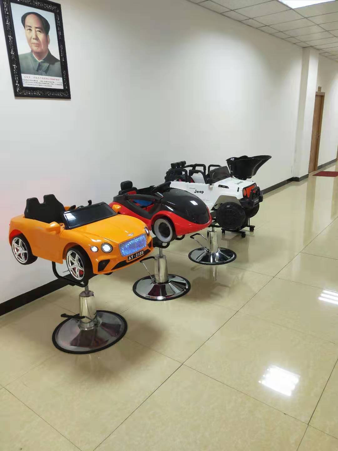 2024Latest High Quality Salon Barber Hydraulic Pump Kids Car Chair Hairdressing Toy Salon Chair