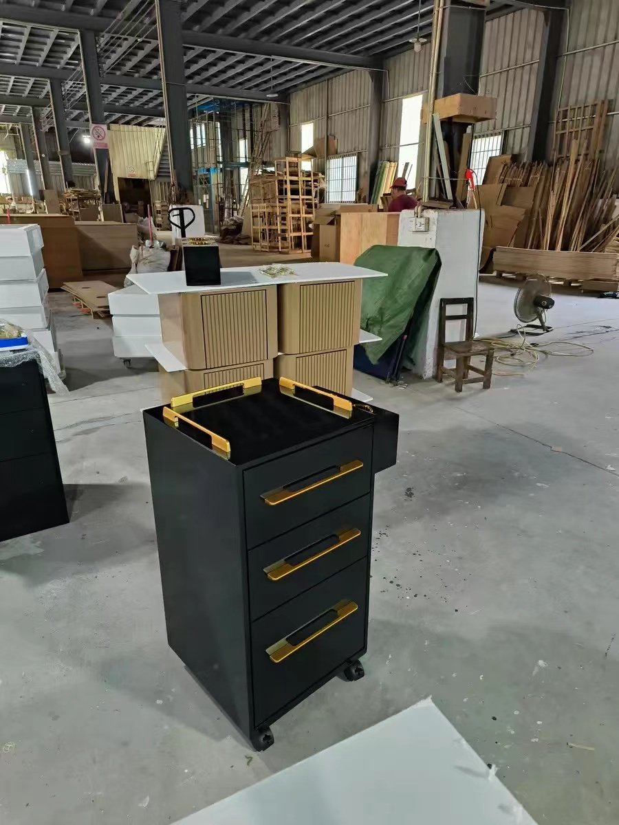 White Beauty Salon Trolley for Barbershop Tools and Hair Salon Work Station