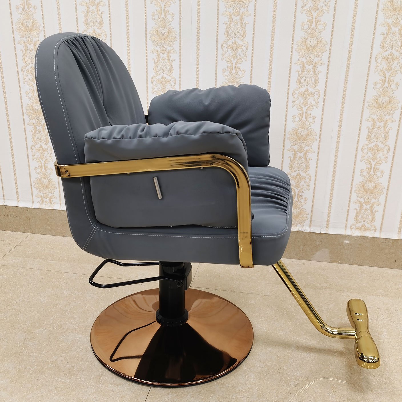 Modern durable salon styling chair fashionable portable adjustable Hydraulic cutting hair chair cheap barber chair