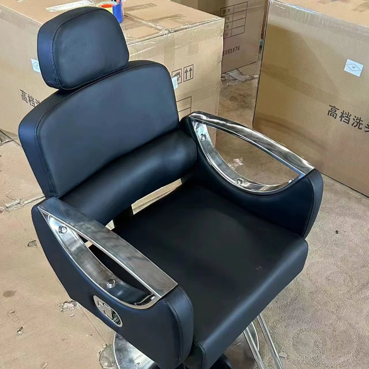 Simple china Beauty Barbershop Antique Salon Equipment and Furniture Hair Saloon Chairs Metal Barber Chair Leather Duty Seat