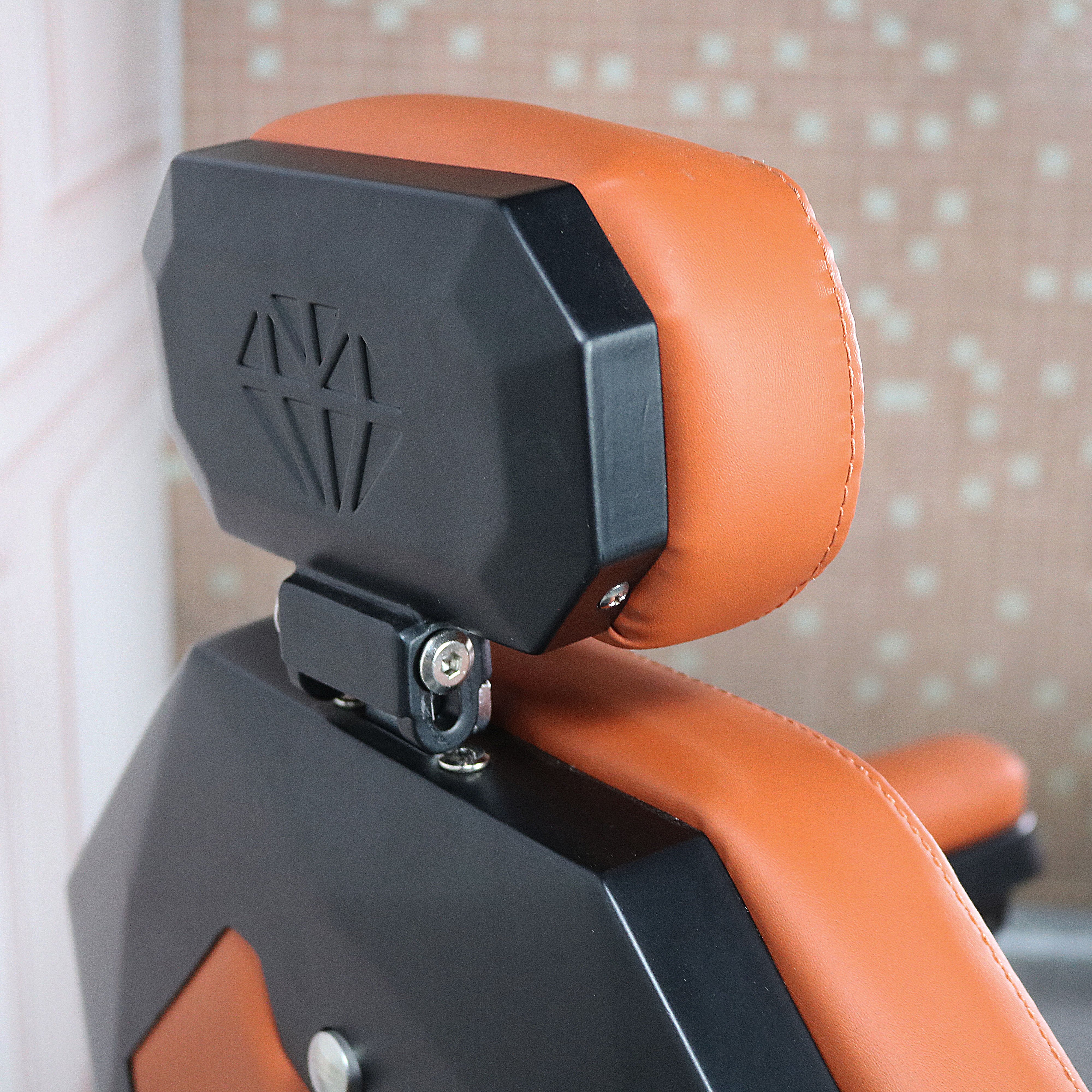 Wally Beauty Guanghzou Hair Salon Furniture Orange Barber Chair Ladies Salon Chairs For Barbershop