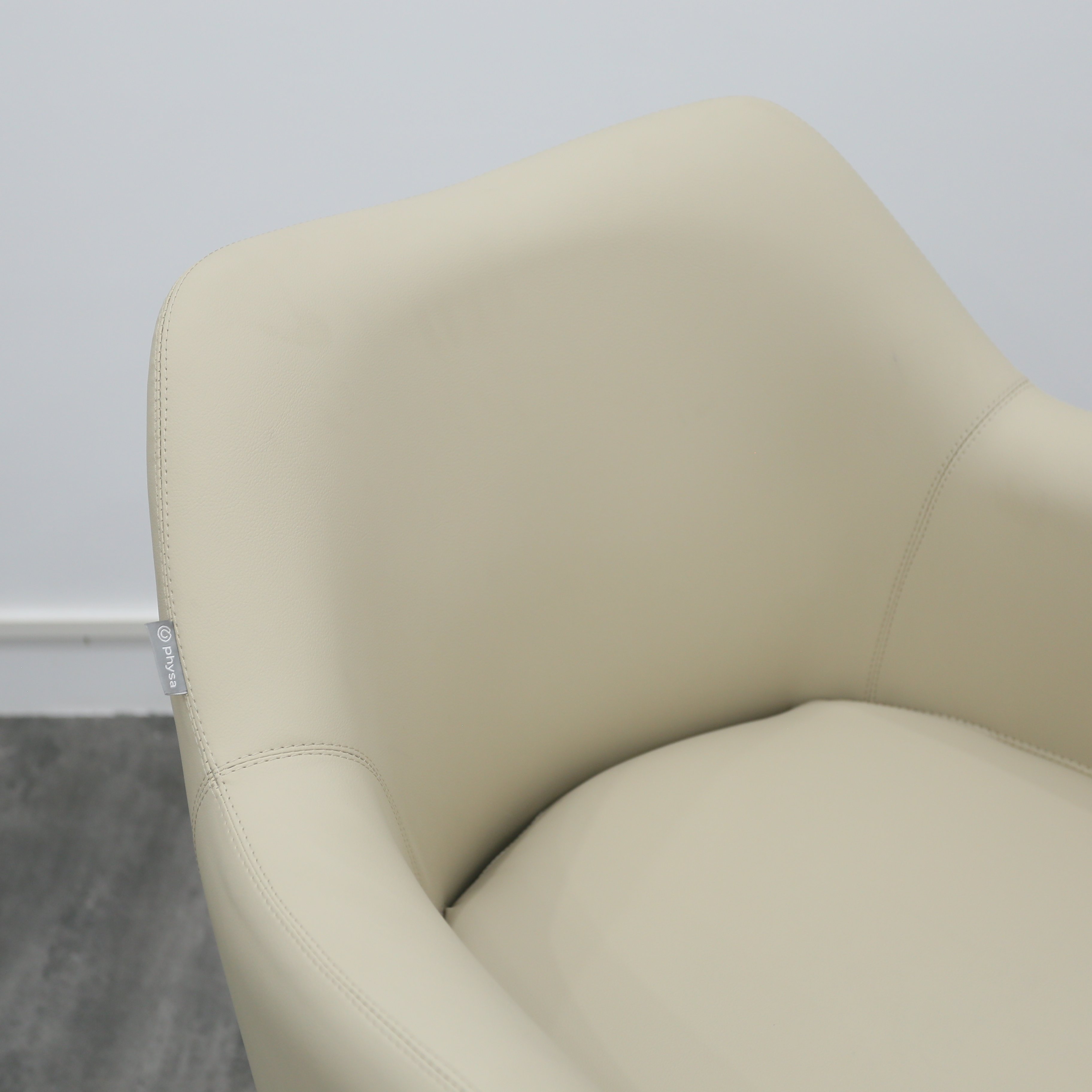 Make Up Barber Supplies Hair Chair BarberShop Hair Styling Salon Furniture Chair Black Metal Hair Cutting Salon Barber Chair