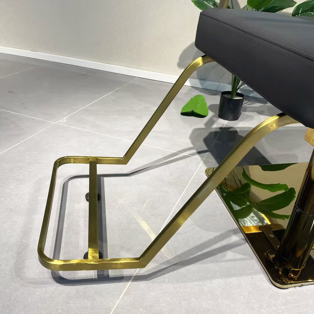 Saloon Furniture Parts Gold Saloon Styling Chairs Black and Gold Recling Beauty Ladies Salon Barber Chair Hairdresser