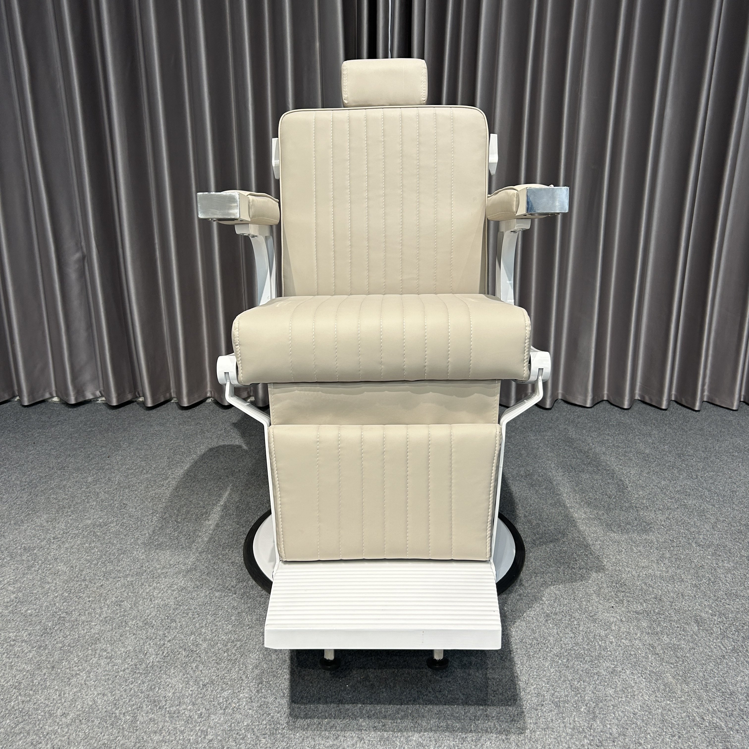 Factory directly supplies vintage white saloon Barbershop chaise Longue Styling Chair Barber Chair Hair salon