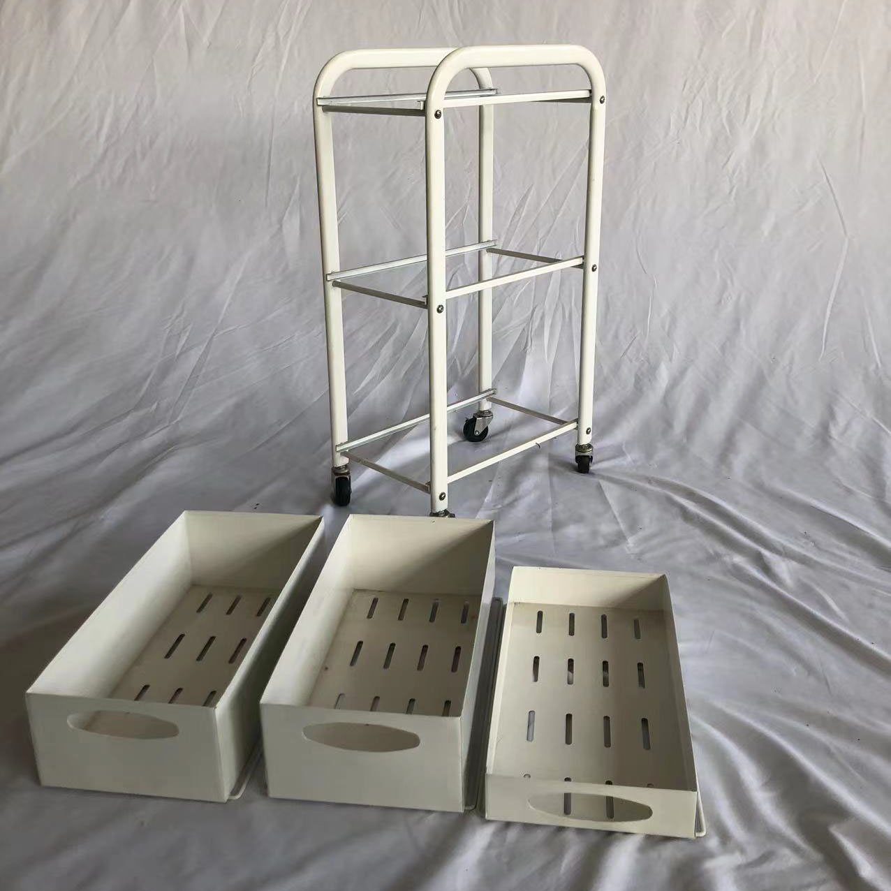Trolley Cart White Beauty Salon Rolling Trolley with Casters 3-Tier Portable SPA Tools Utility Cart with Multi-Function Shelf