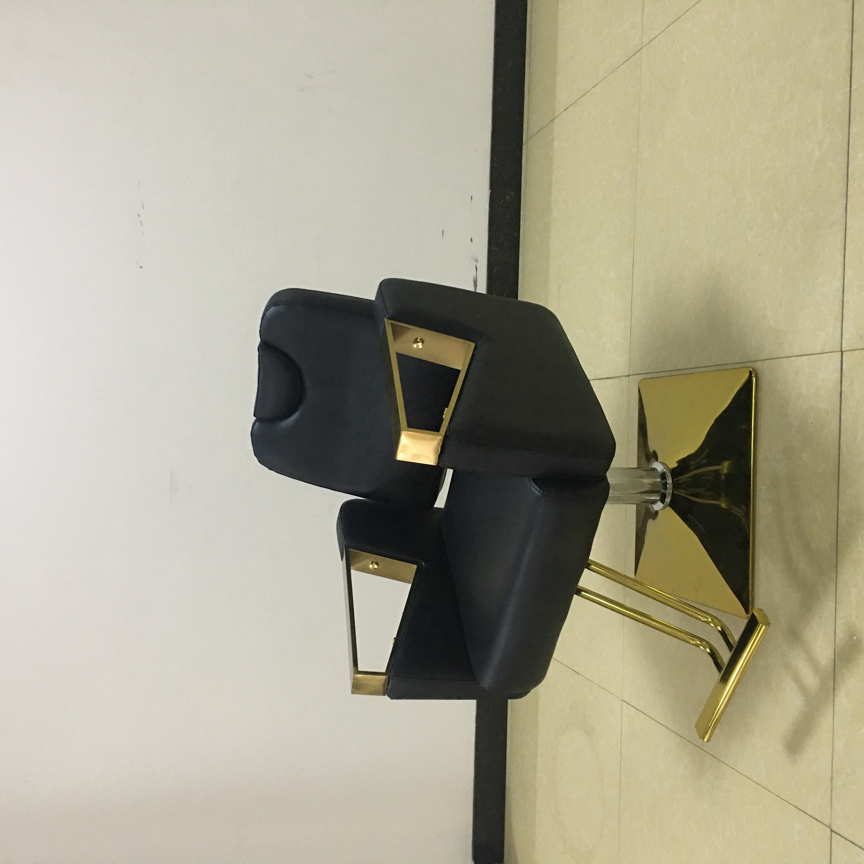 High quality salon furniture modern barber chair hair cutting chair black styling chair with cheap price
