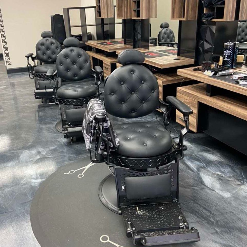 Antique Luxury Swivel Synthetic Leather Beauty Salon Furniture Barber Shop Equipment Hydraulic Styling Barber Hair Cut Chair