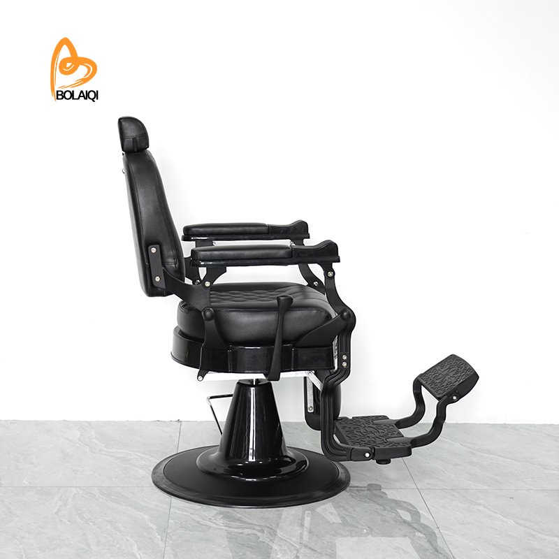 Factory Direct Sales Retro Black Salon Chair Hydraulic Pump Barber Chair Barber Special Chair