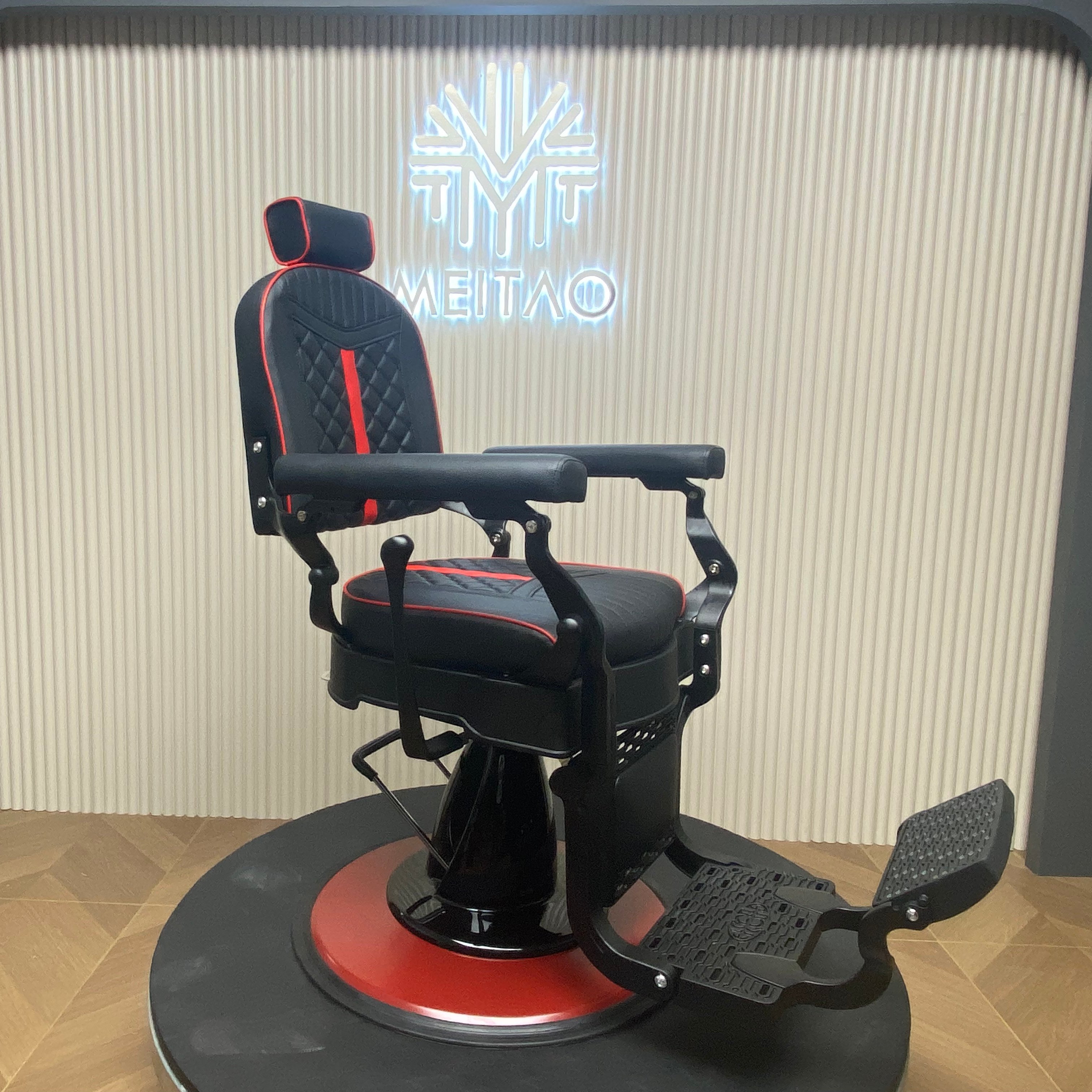 Comfortable New Salon Furniture Black Leather Barber Chair Heavy Duty Hydraulic Pump Barbershop Chairs