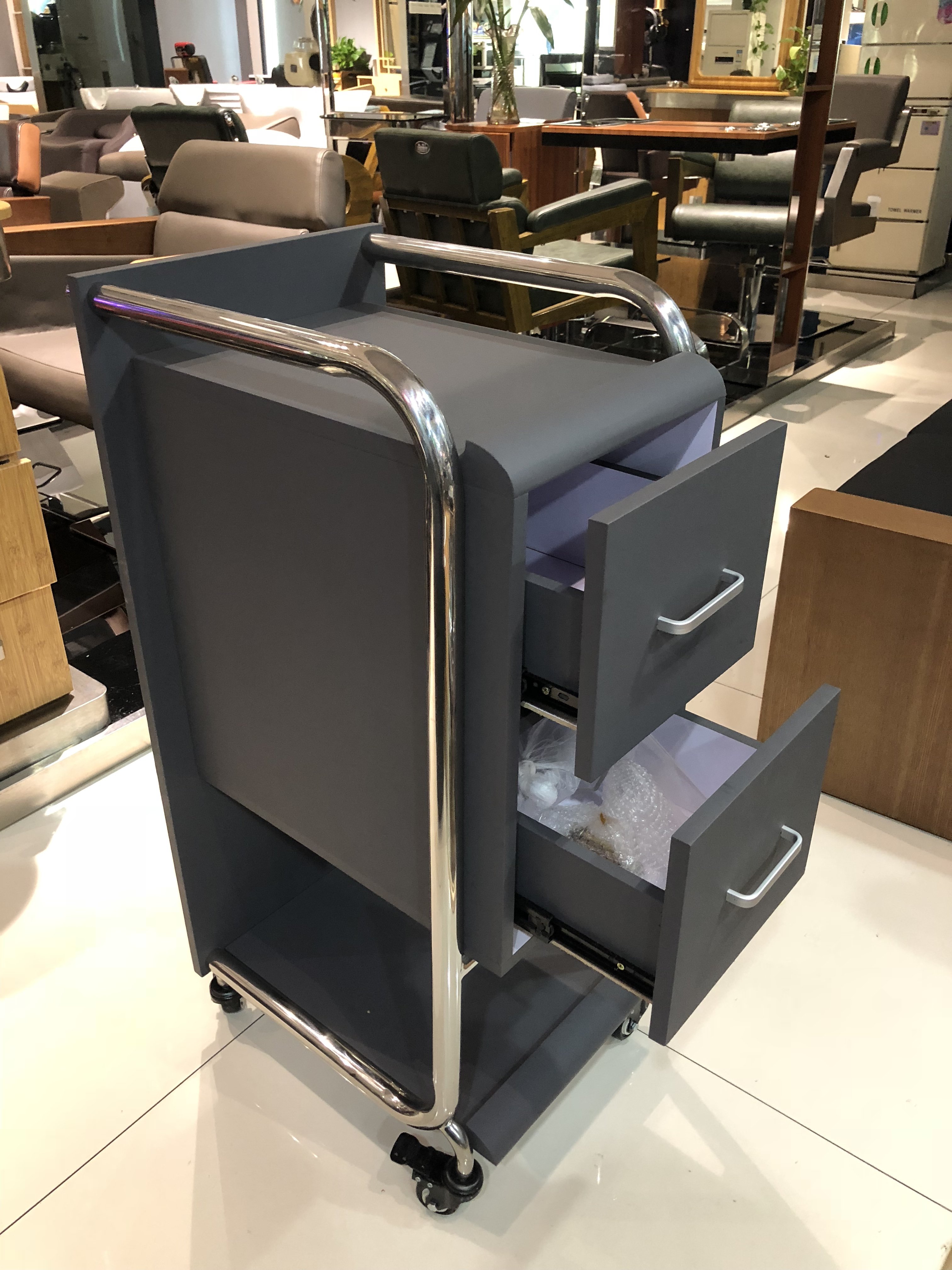 Hair Beauty Tool Fashionable Stainless Steel Lockable Gold Trolley Cart Beauty Salon Trolley