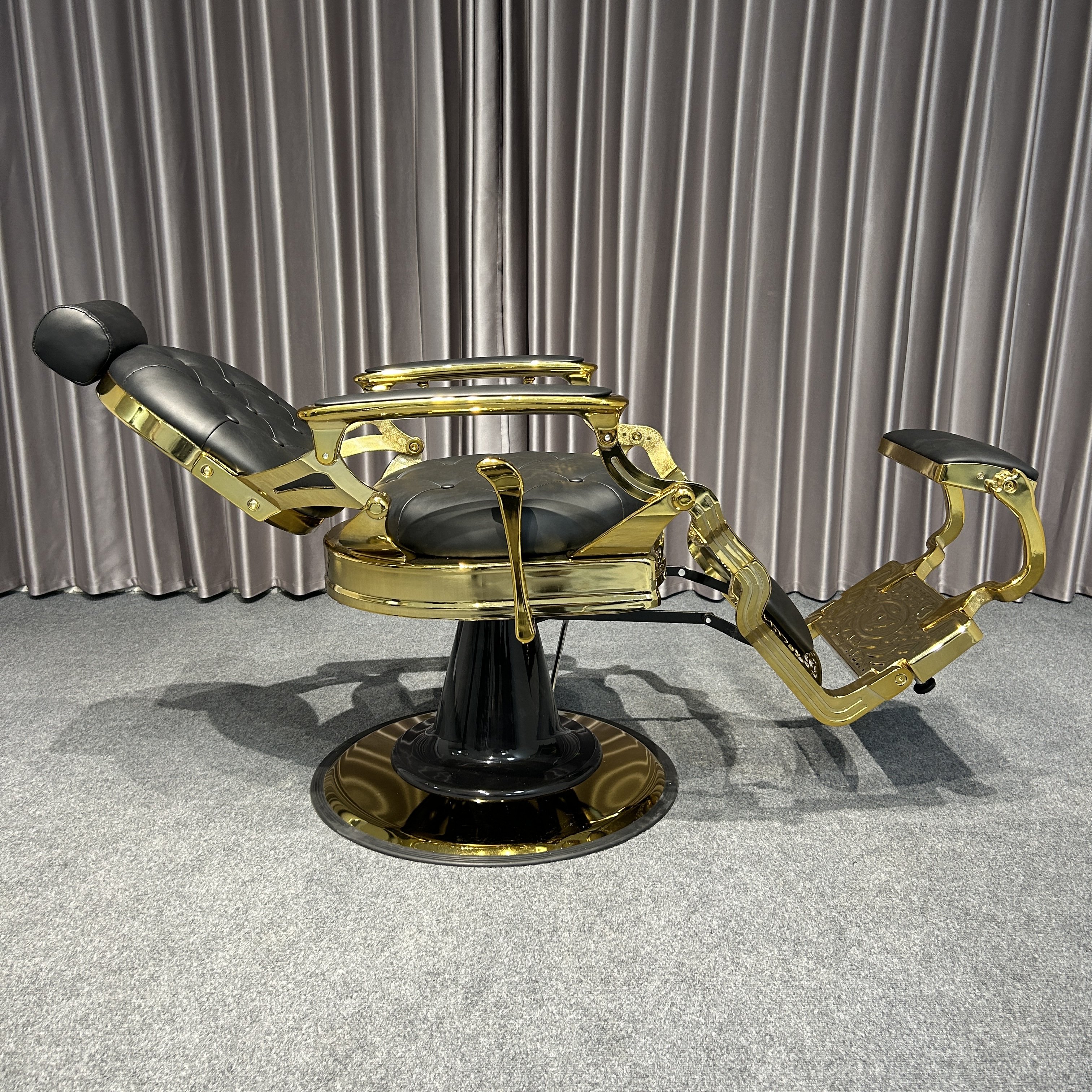 Vintage Belmont Barber Chair Black Gold Luxury Antique Reclining Shaving Chair Men Professional Salon Durable Metal PU