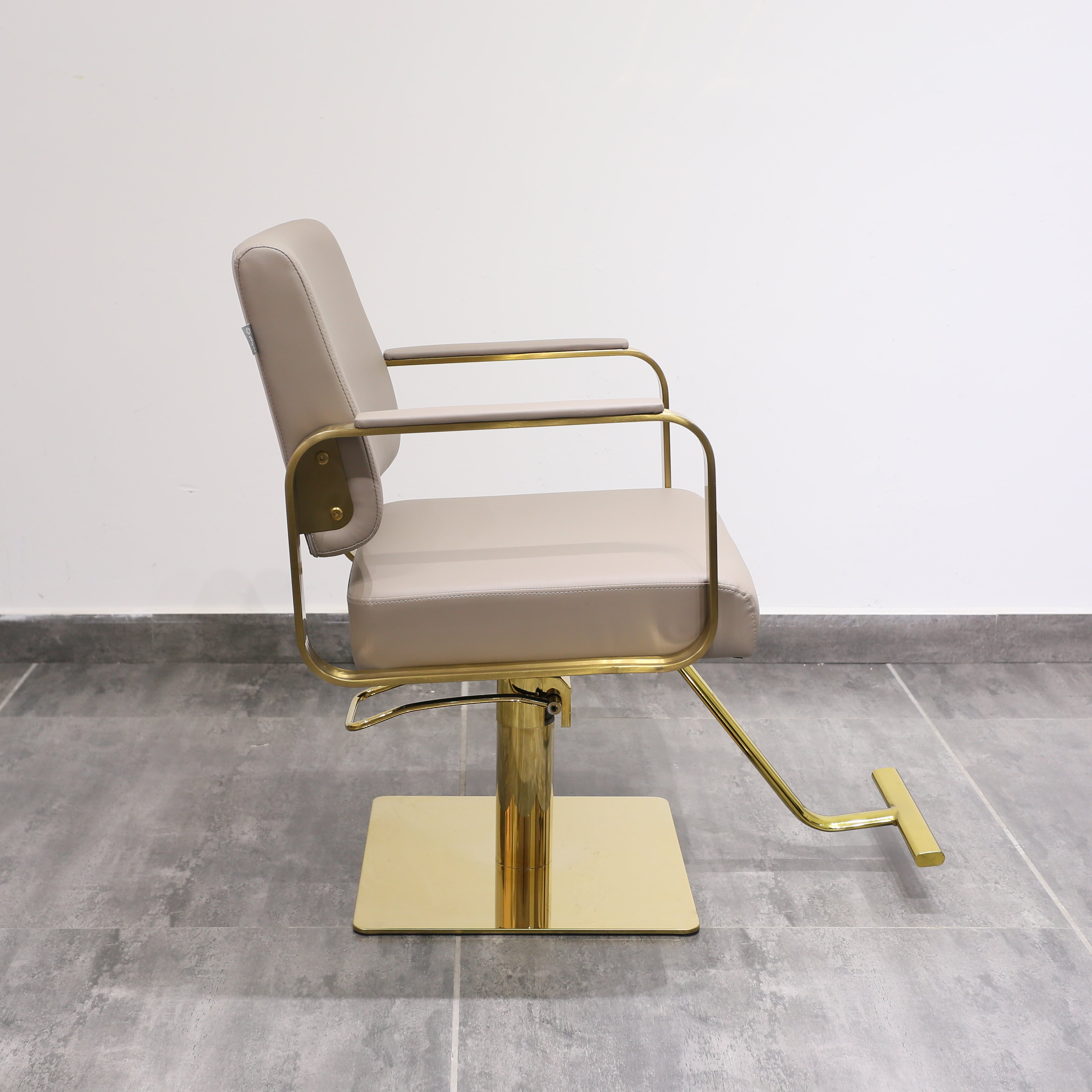 Factory Barber Shop Furniture Equipment Modern Beauty Hairdressing Styling Salon Equipment Furniture Chair Hair Salon Chairs